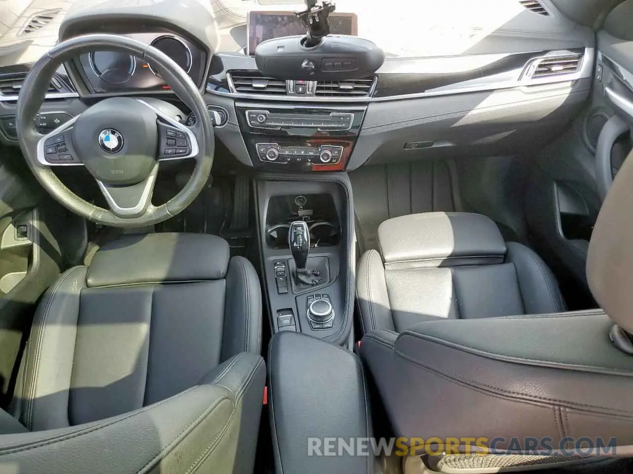 8 Photograph of a damaged car WBXYH9C05L5R16811 BMW X2 2020