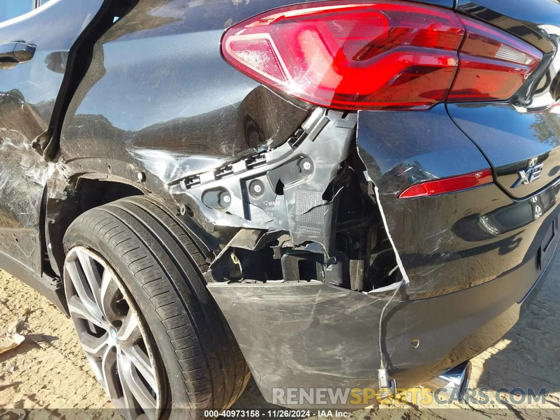 12 Photograph of a damaged car WBXYH9C06L5N94566 BMW X2 2020