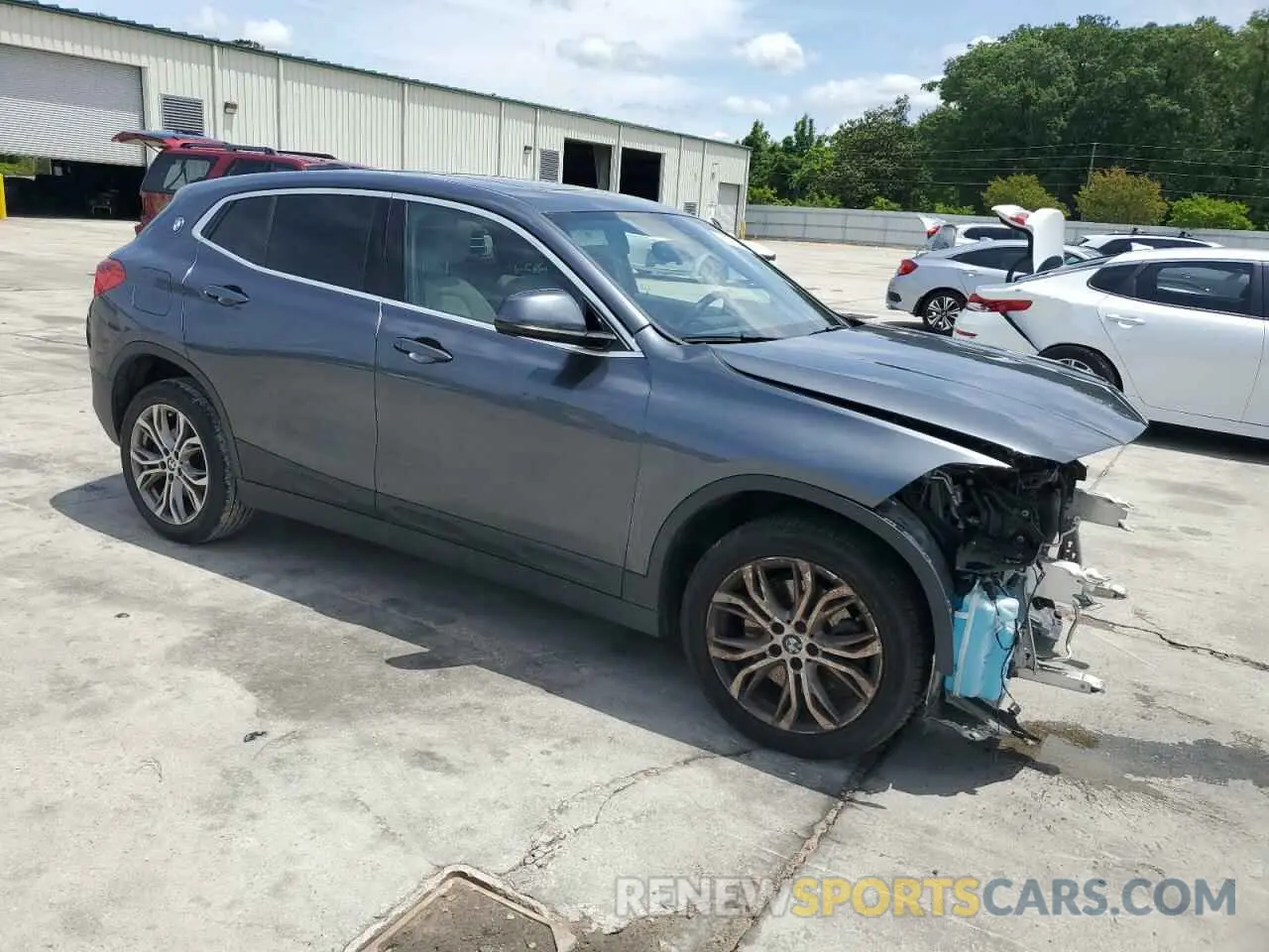 4 Photograph of a damaged car WBXYH9C07L5N97427 BMW X2 2020