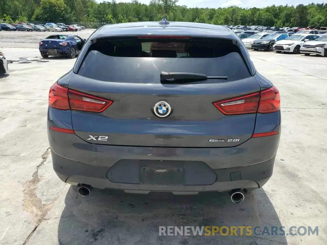 6 Photograph of a damaged car WBXYH9C07L5N97427 BMW X2 2020