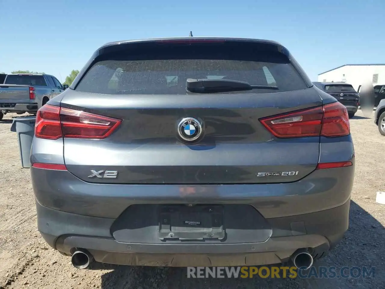 6 Photograph of a damaged car WBXYH9C07L5P73232 BMW X2 2020