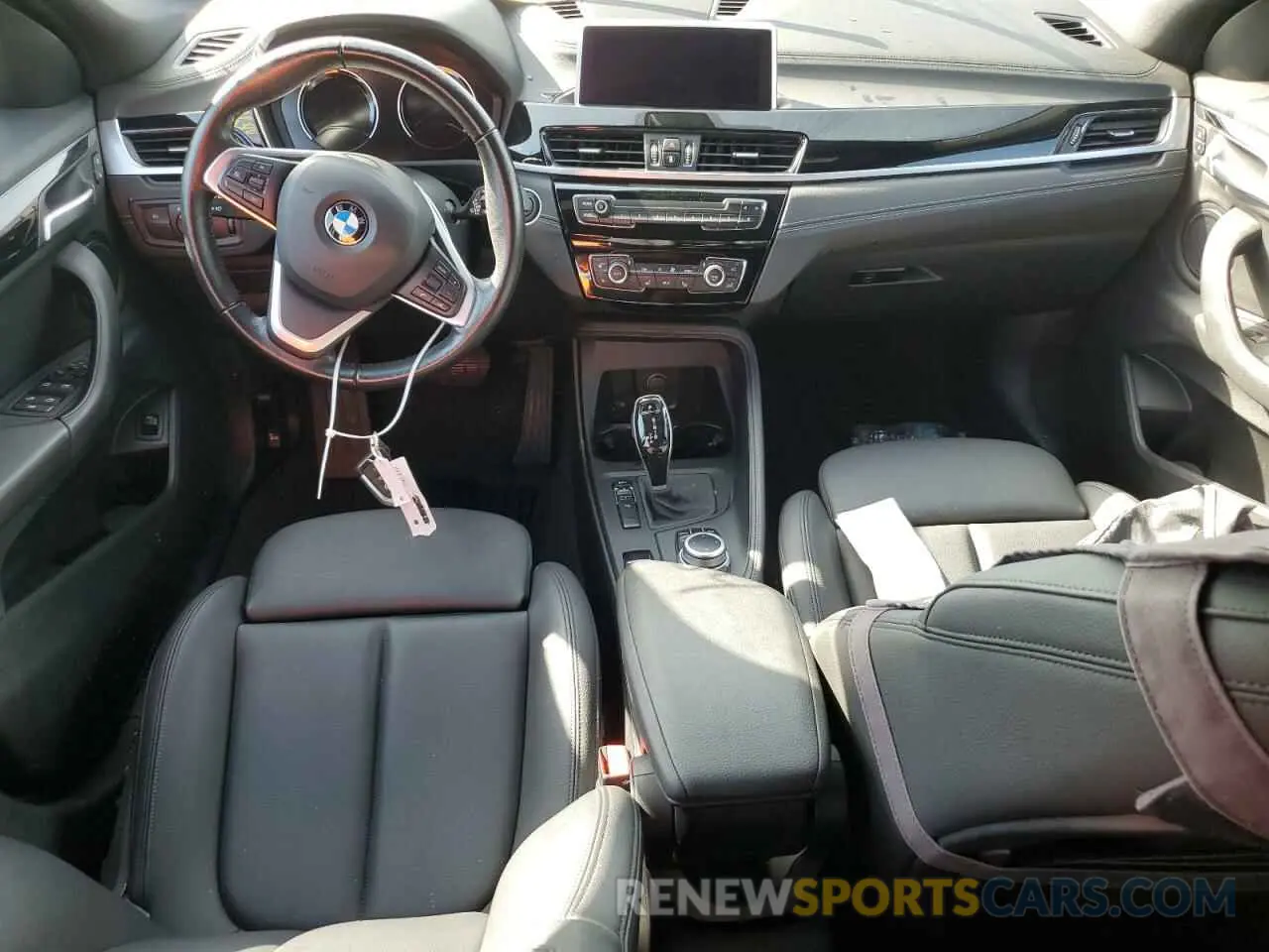 8 Photograph of a damaged car WBXYH9C07L5R57005 BMW X2 2020