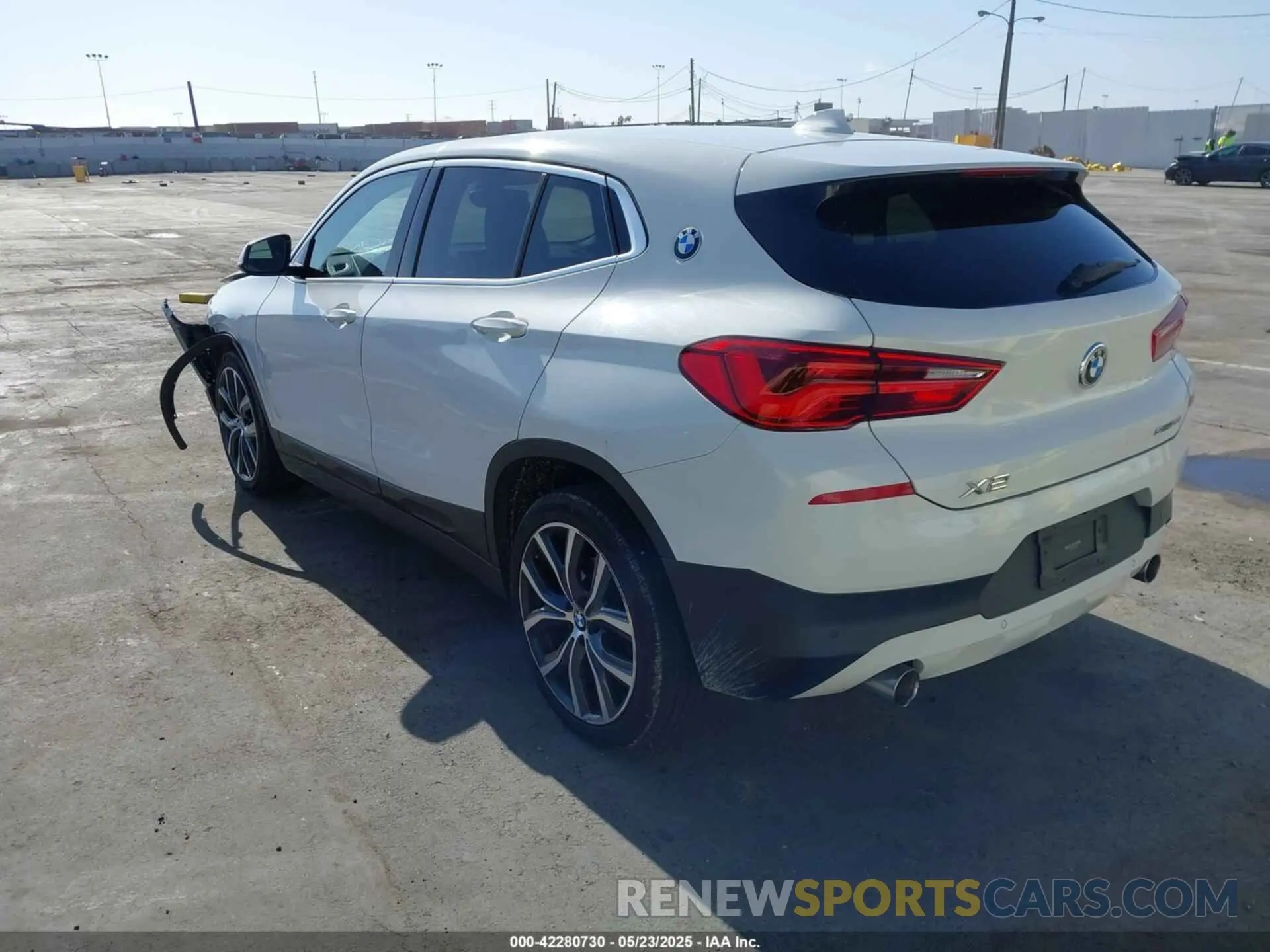 3 Photograph of a damaged car WBXYH9C0XL5P08083 BMW X2 2020