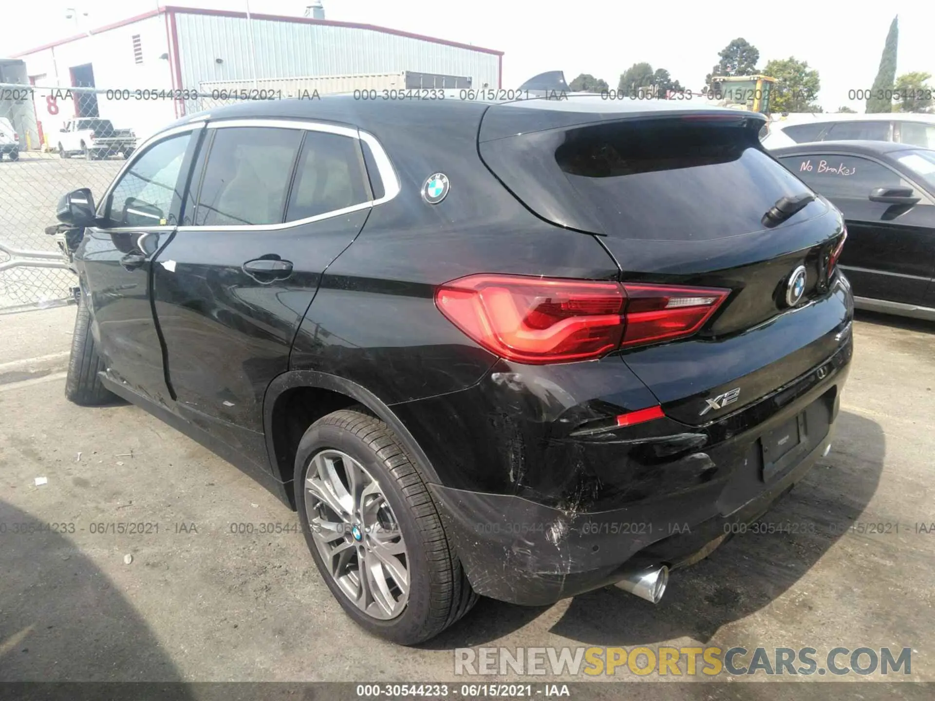 3 Photograph of a damaged car WBXYH9C0XL5P72687 BMW X2 2020