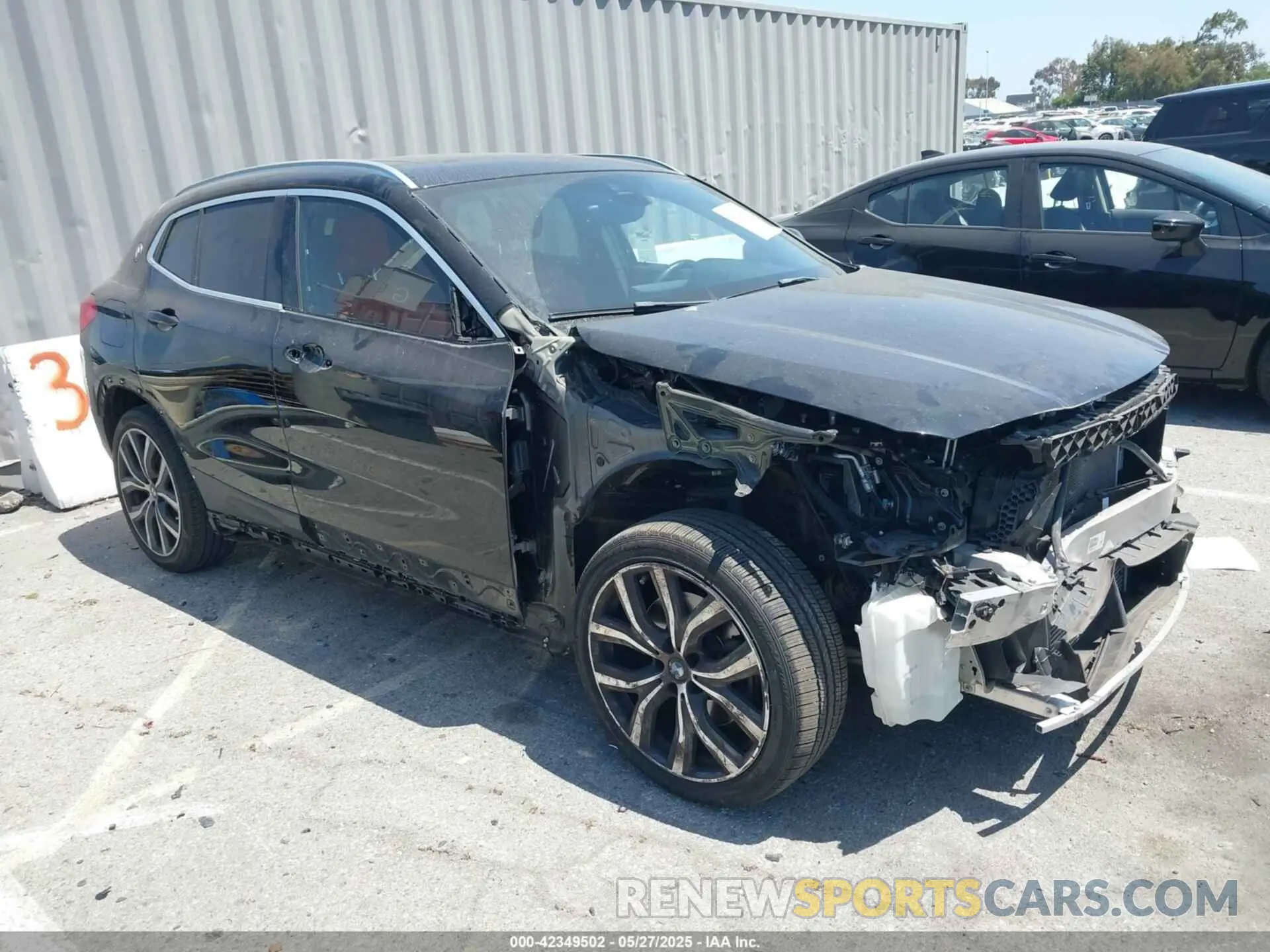 1 Photograph of a damaged car WBXYH9C0XL5R25696 BMW X2 2020