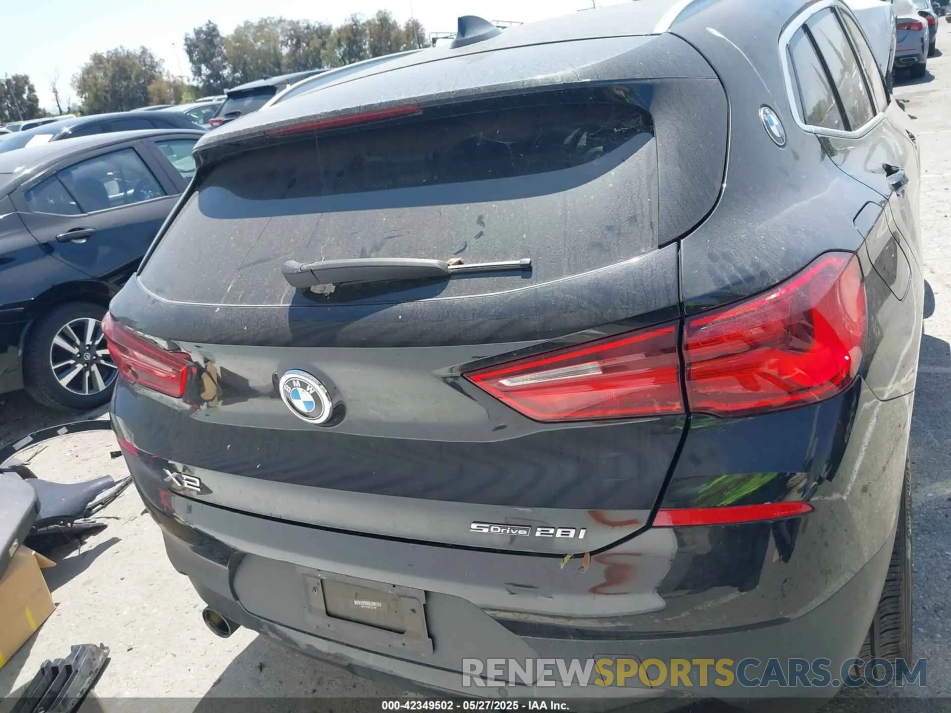 17 Photograph of a damaged car WBXYH9C0XL5R25696 BMW X2 2020
