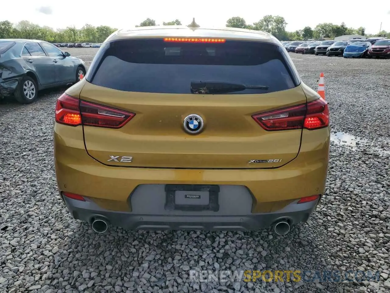 6 Photograph of a damaged car WBXYJ1C00L5R17337 BMW X2 2020