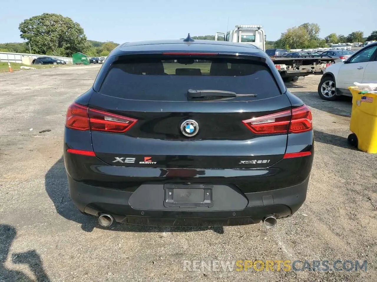 6 Photograph of a damaged car WBXYJ1C01L5N98885 BMW X2 2020