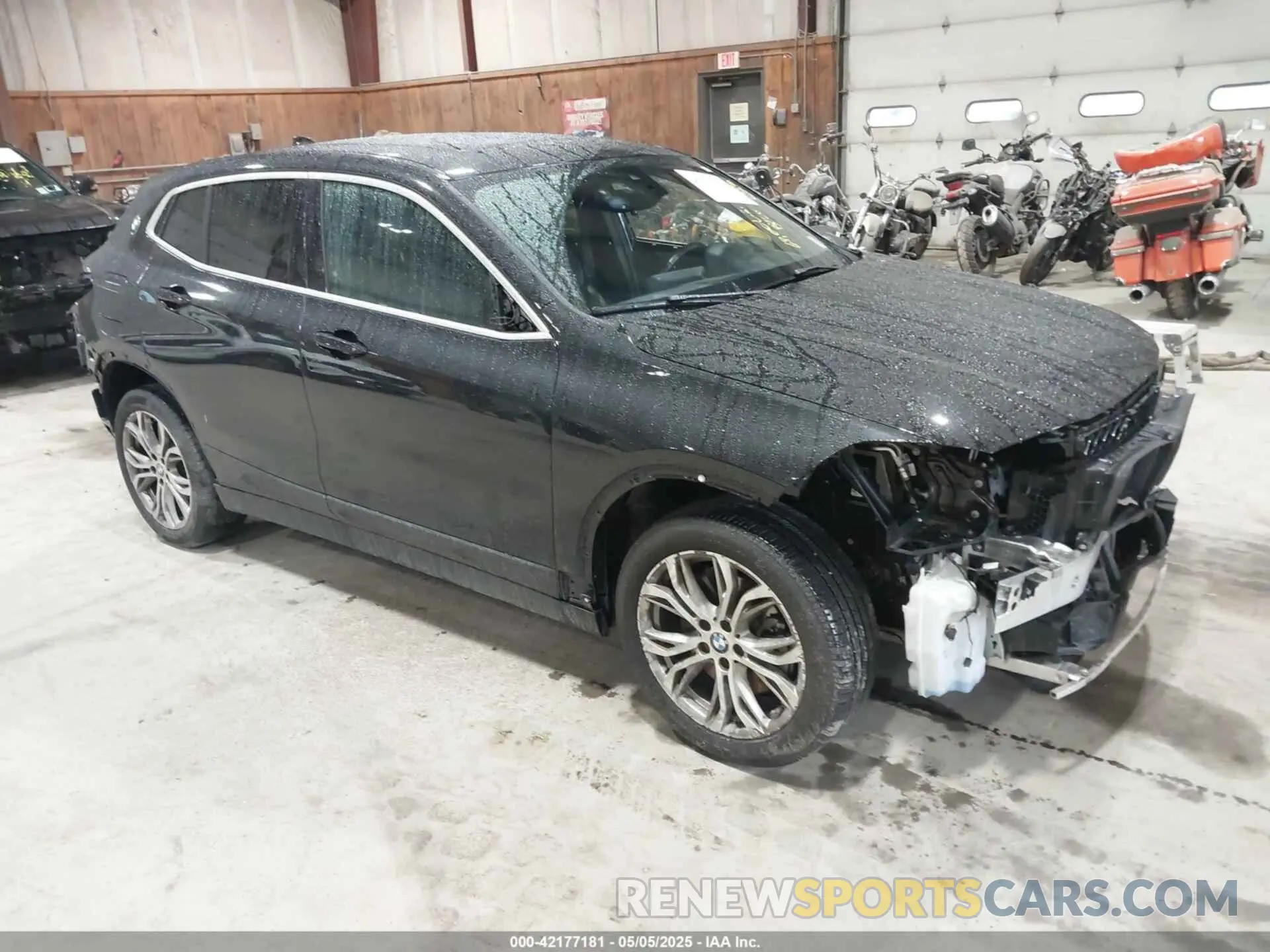 1 Photograph of a damaged car WBXYJ1C04L5P14242 BMW X2 2020