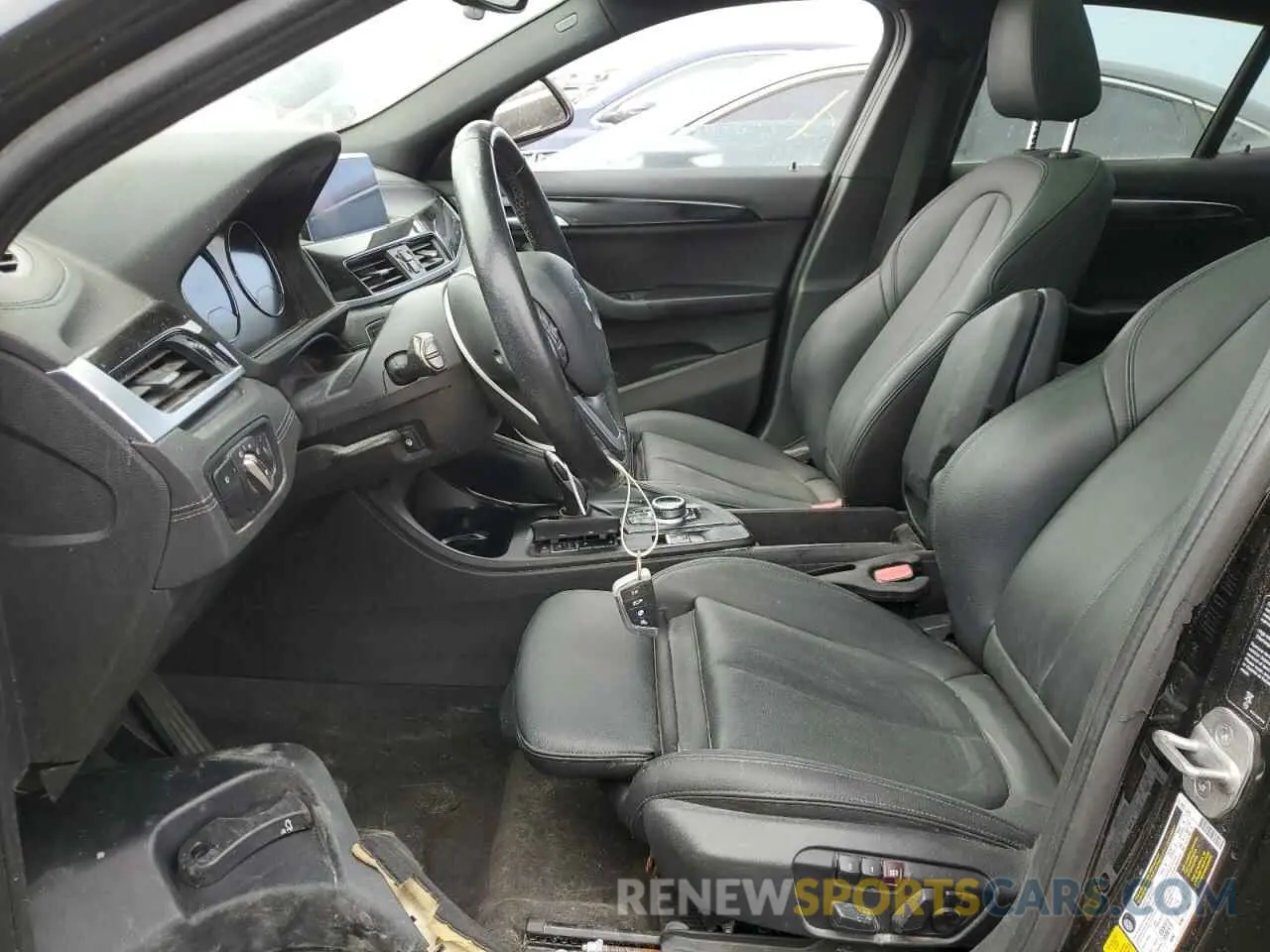 7 Photograph of a damaged car WBXYJ1C04L5P33986 BMW X2 2020