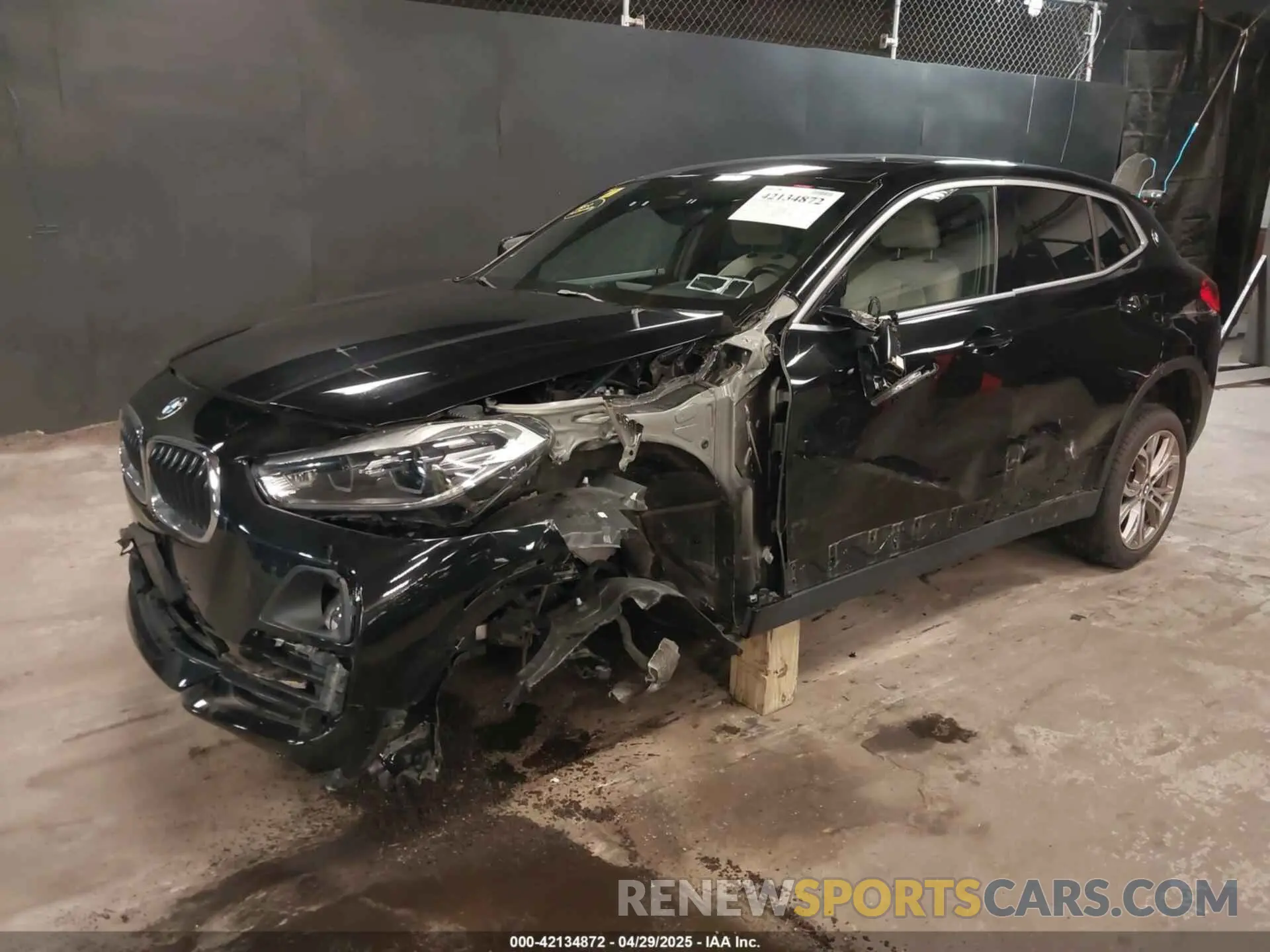 2 Photograph of a damaged car WBXYJ1C05L5P59528 BMW X2 2020