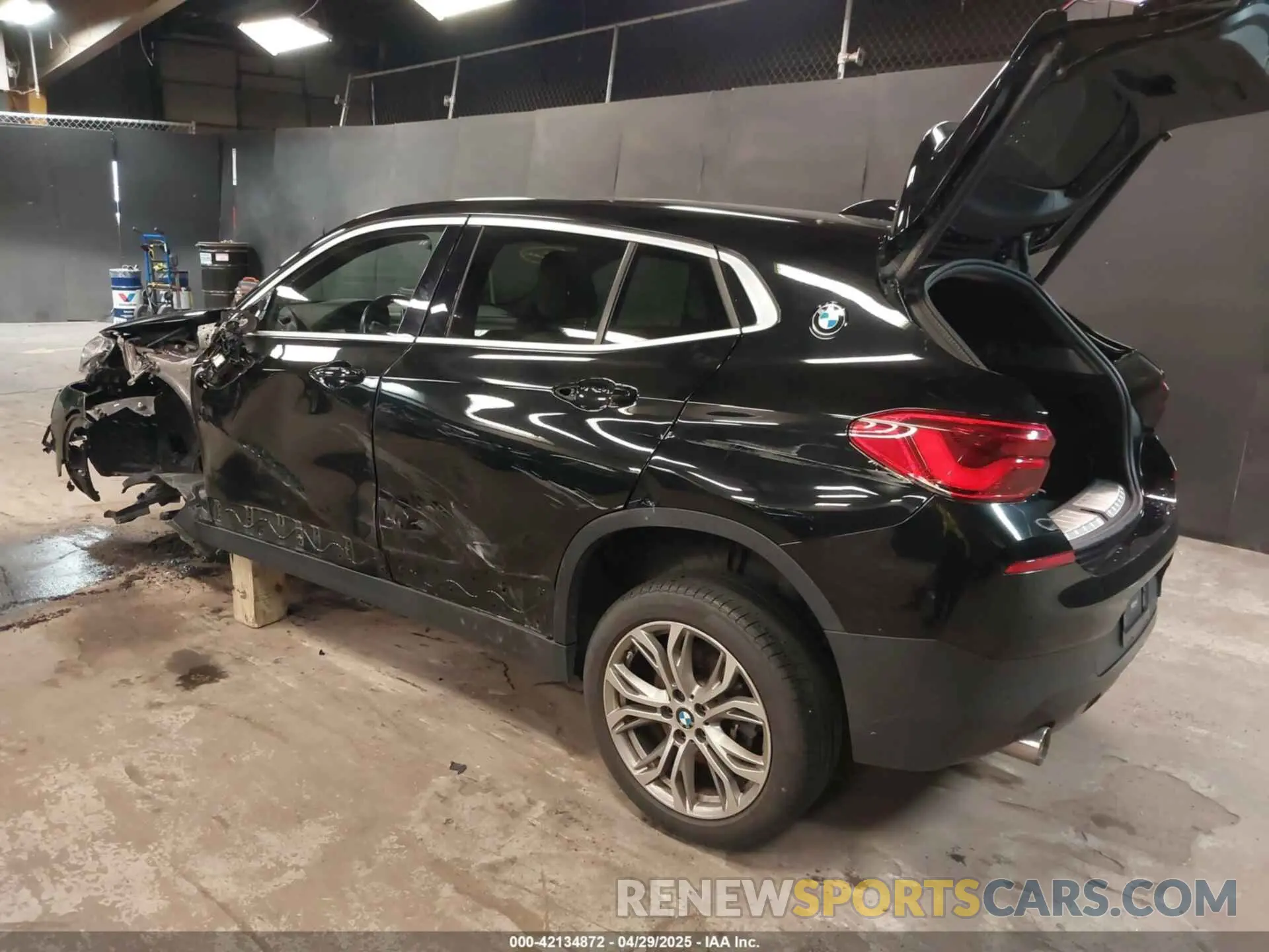 3 Photograph of a damaged car WBXYJ1C05L5P59528 BMW X2 2020