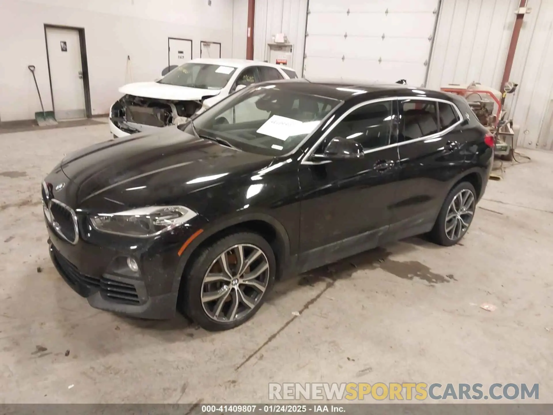 2 Photograph of a damaged car WBXYJ1C07L5R28321 BMW X2 2020