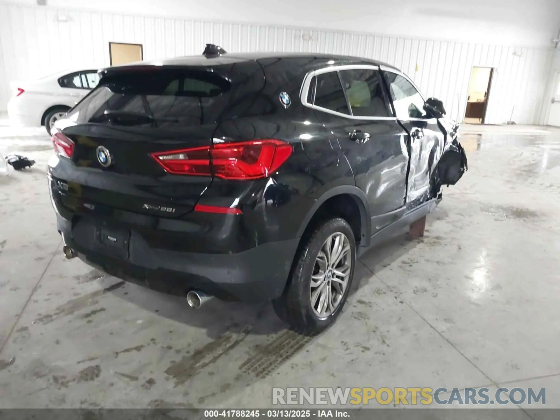 4 Photograph of a damaged car WBXYJ1C08L5P45302 BMW X2 2020