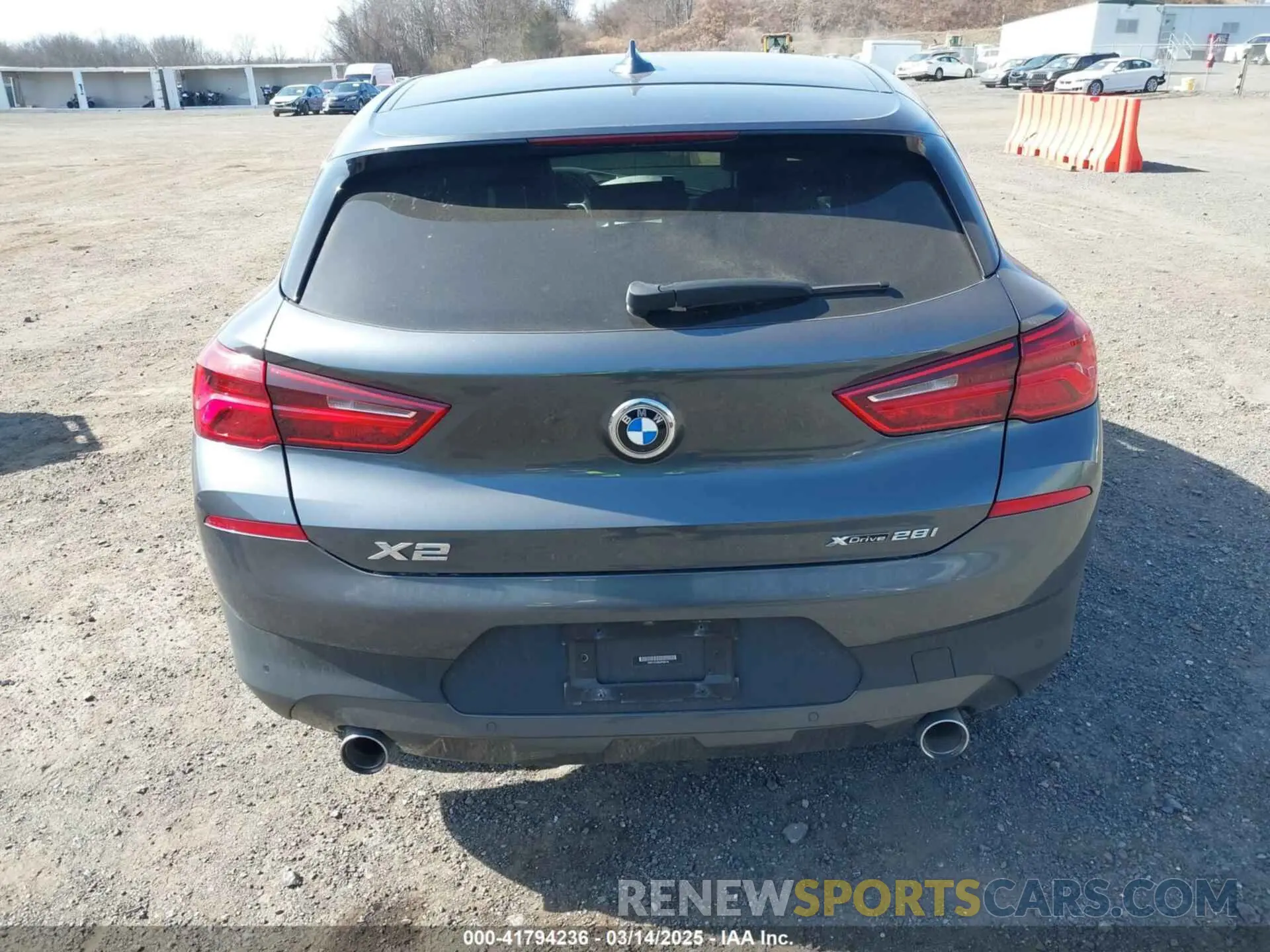 17 Photograph of a damaged car WBXYJ1C09L5P56146 BMW X2 2020