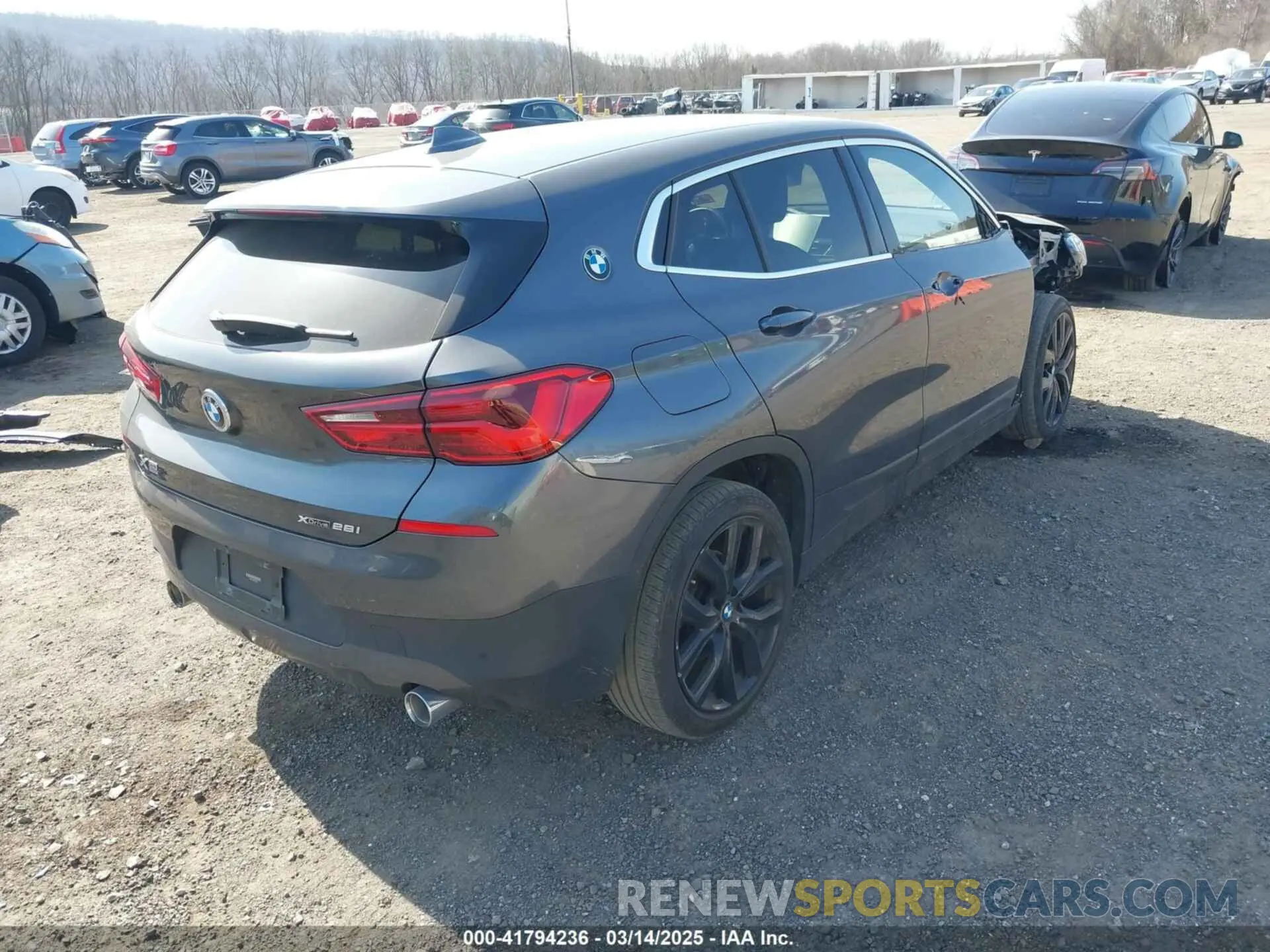 4 Photograph of a damaged car WBXYJ1C09L5P56146 BMW X2 2020