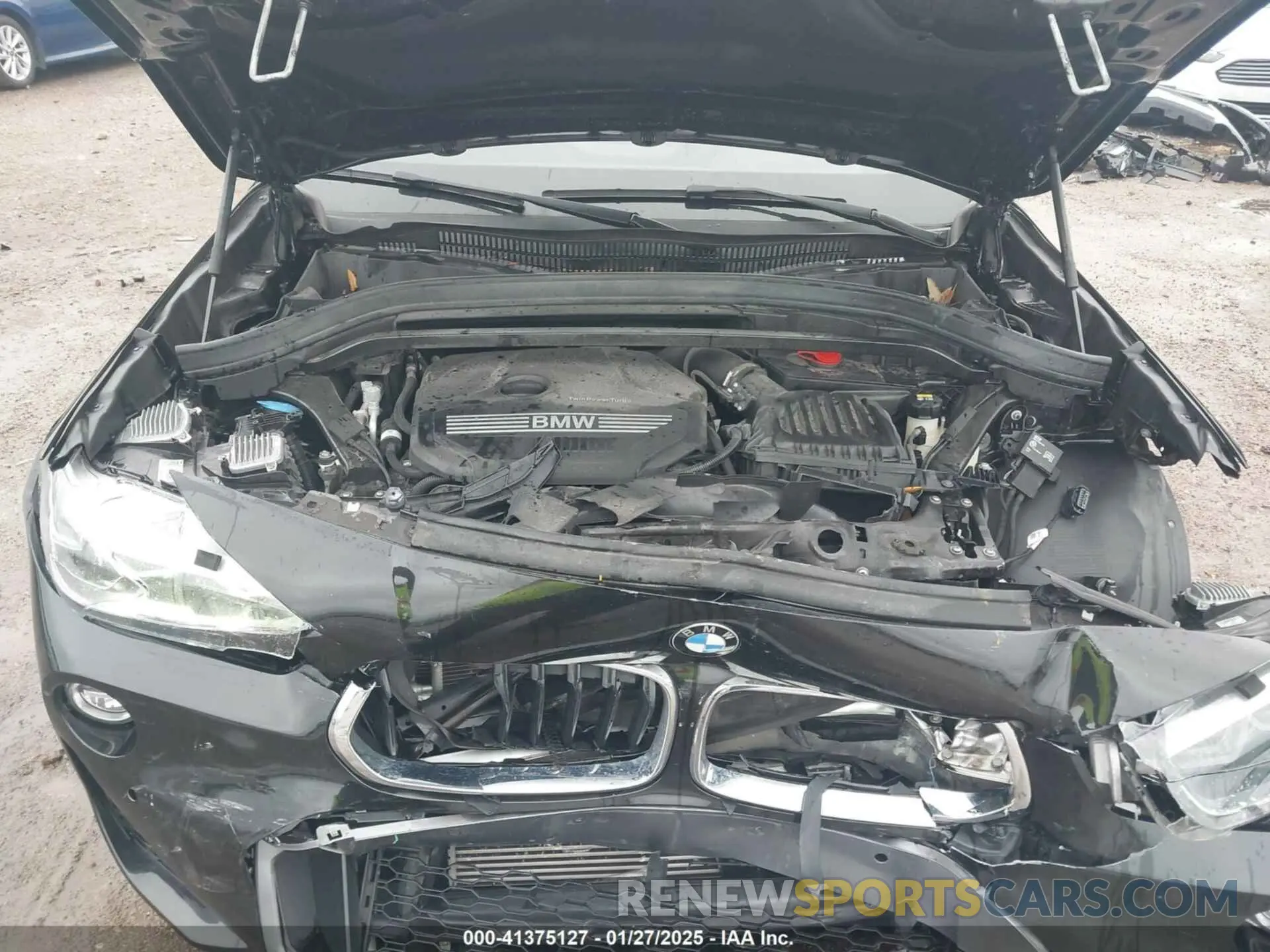 10 Photograph of a damaged car WBXYJ1C09L5R16011 BMW X2 2020