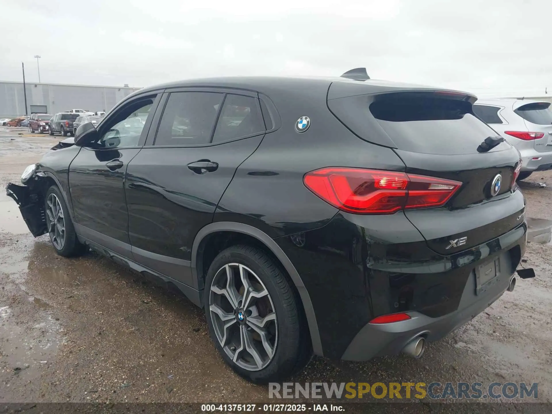3 Photograph of a damaged car WBXYJ1C09L5R16011 BMW X2 2020