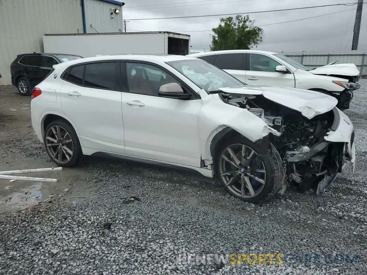4 Photograph of a damaged car WBXYN1C00L5P06398 BMW X2 2020