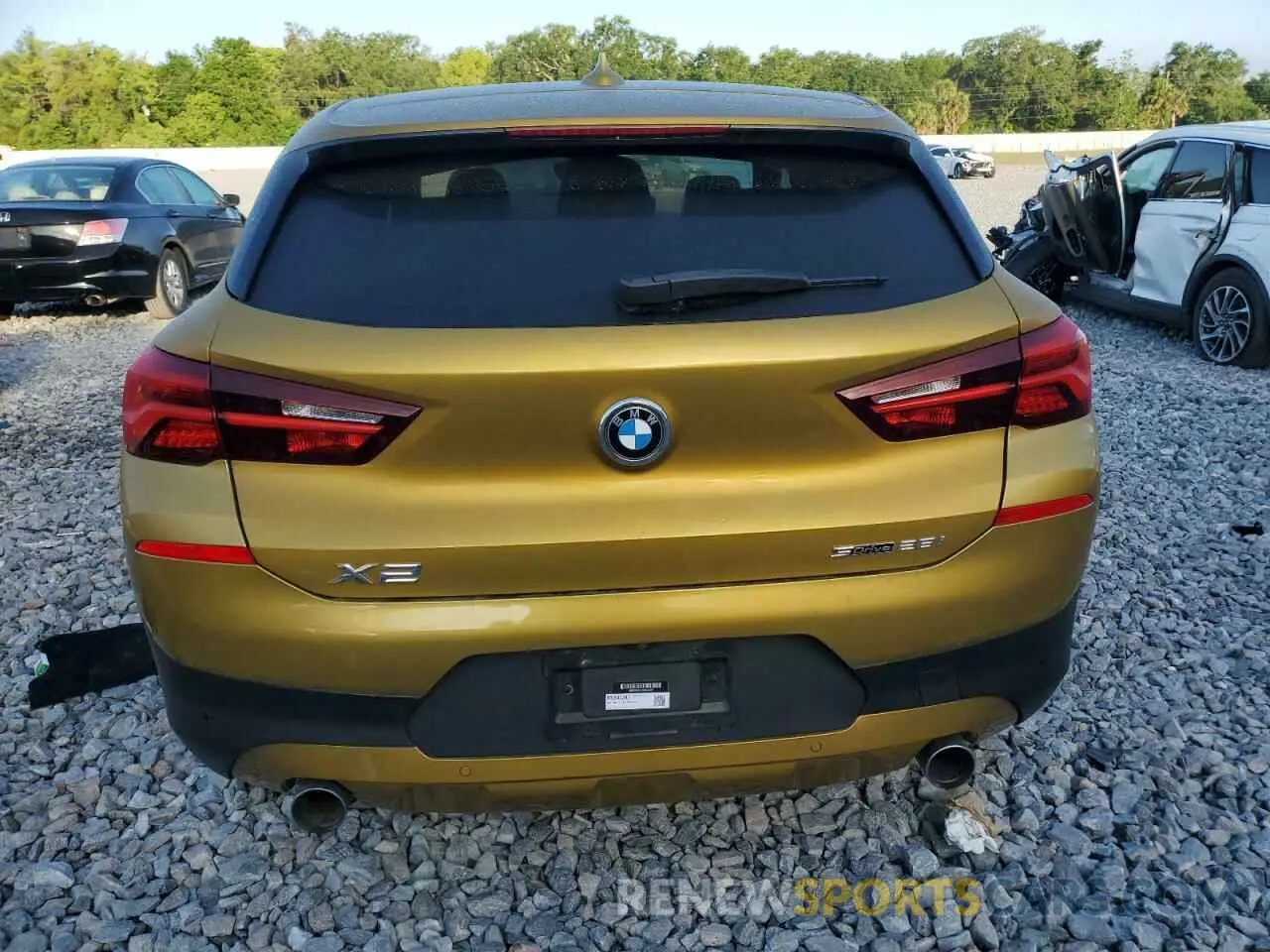 6 Photograph of a damaged car WBXYH9C01M5S42397 BMW X2 2021