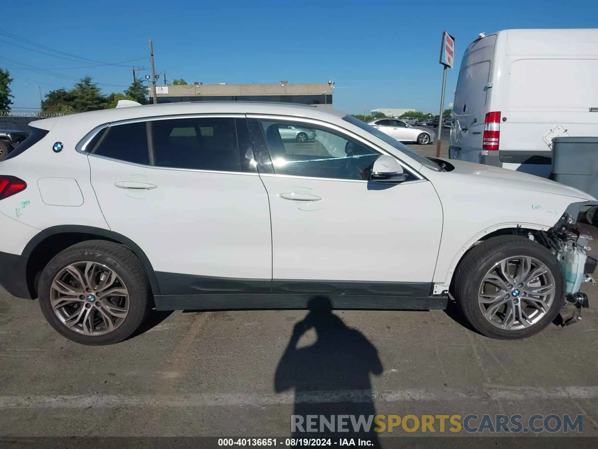 14 Photograph of a damaged car WBXYH9C04M5S46329 BMW X2 2021