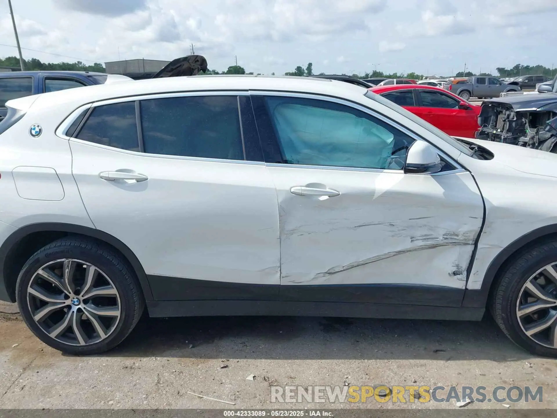 13 Photograph of a damaged car WBXYH9C05M5S27207 BMW X2 2021
