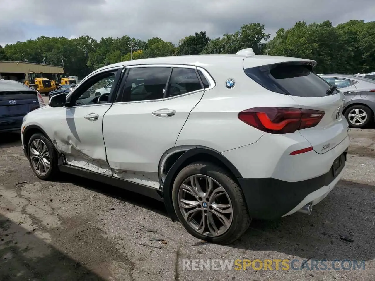 2 Photograph of a damaged car WBXYJ1C03M5S48420 BMW X2 2021