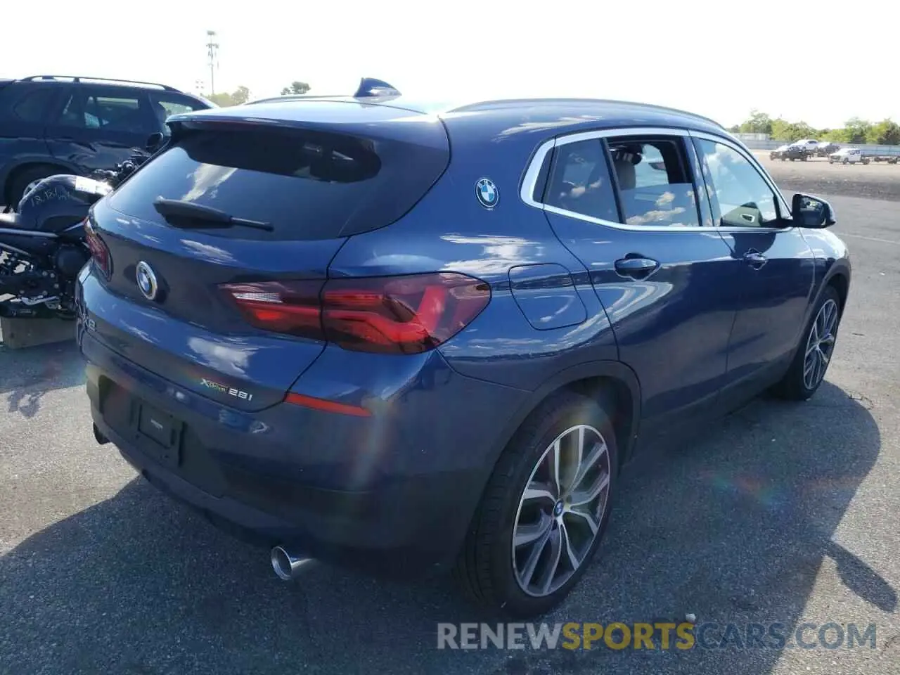 4 Photograph of a damaged car WBXYJ1C04M5S47275 BMW X2 2021