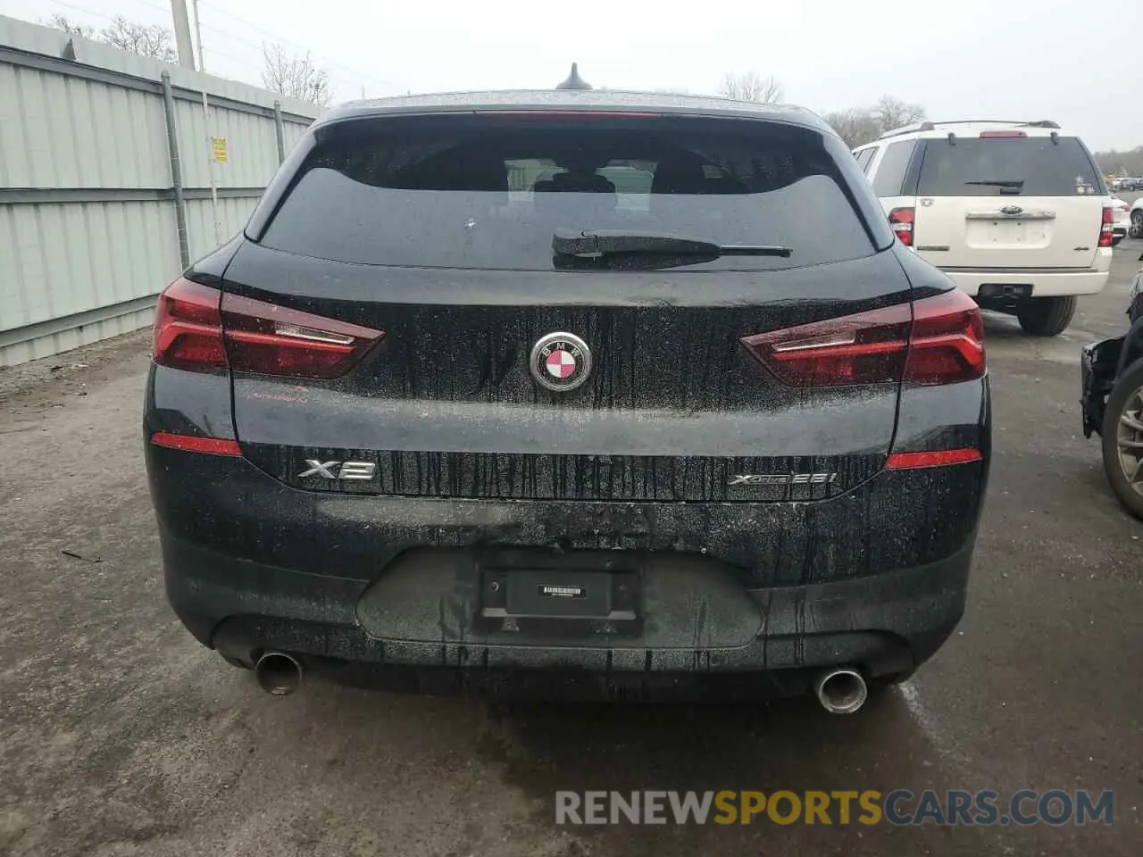 6 Photograph of a damaged car WBXYJ1C05M5S39363 BMW X2 2021