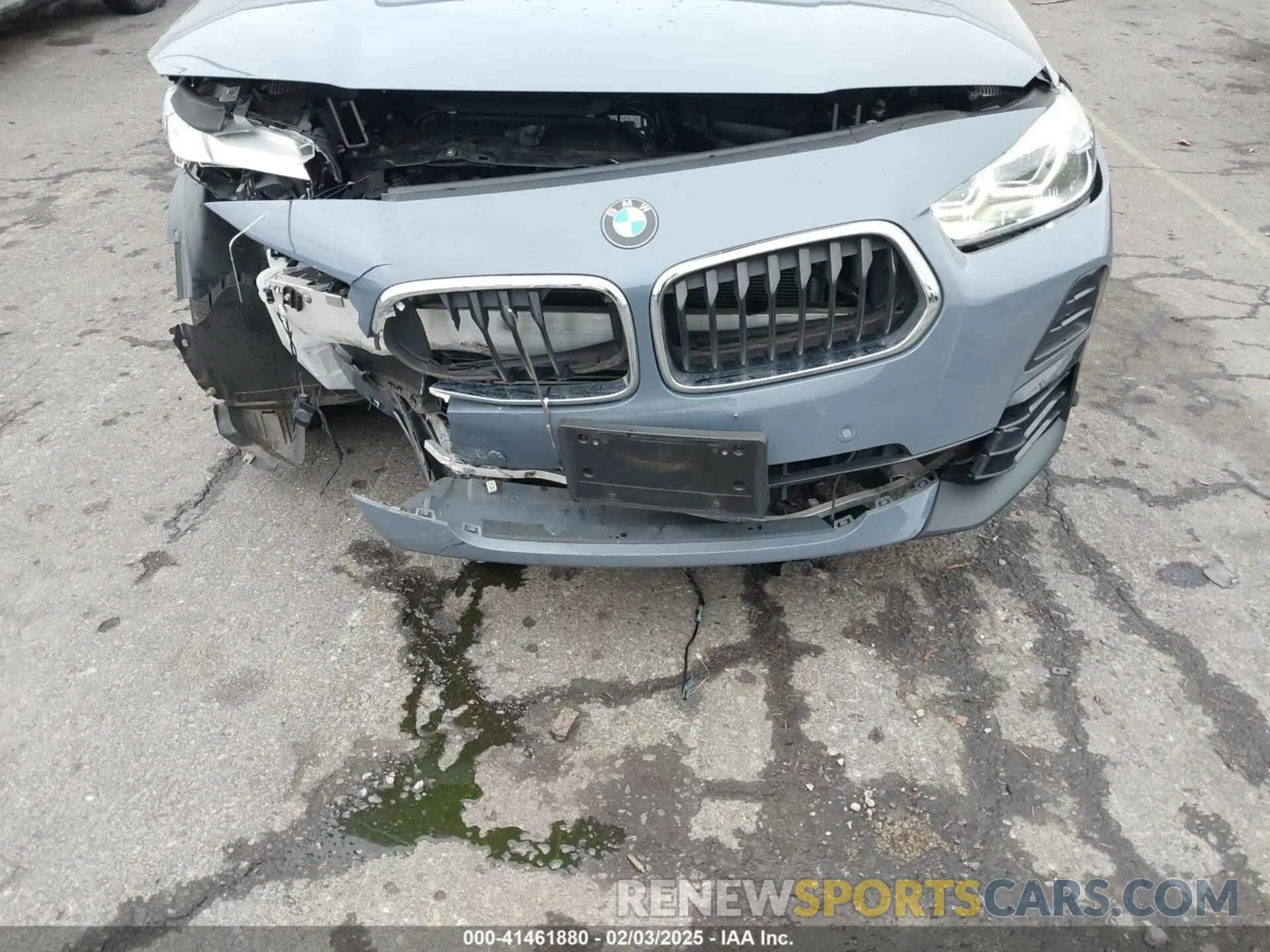 12 Photograph of a damaged car WBXYJ1C07M5S91450 BMW X2 2021