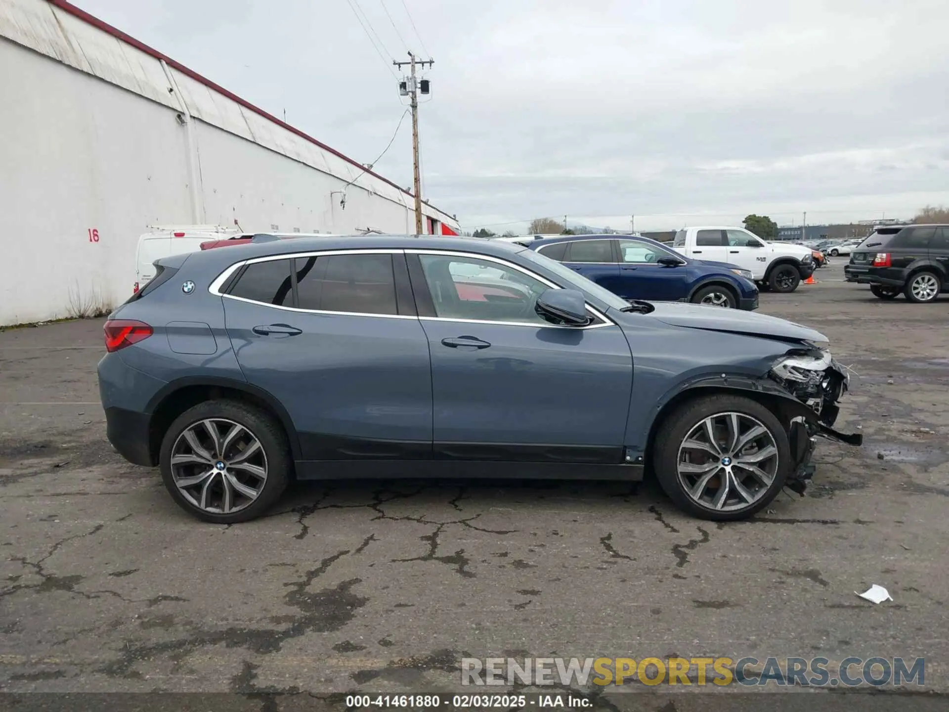 14 Photograph of a damaged car WBXYJ1C07M5S91450 BMW X2 2021