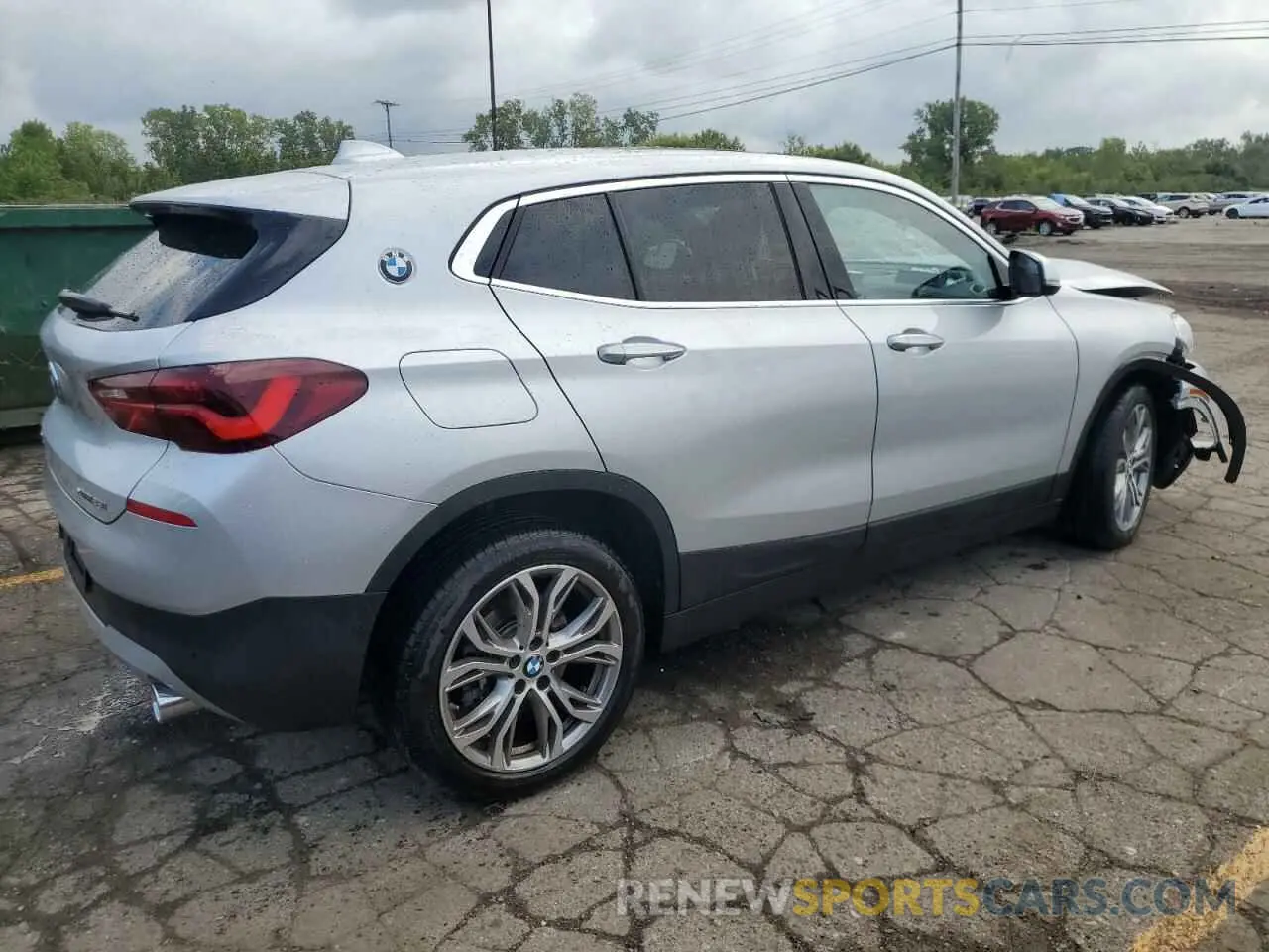 3 Photograph of a damaged car WBXYJ1C09M5T13335 BMW X2 2021
