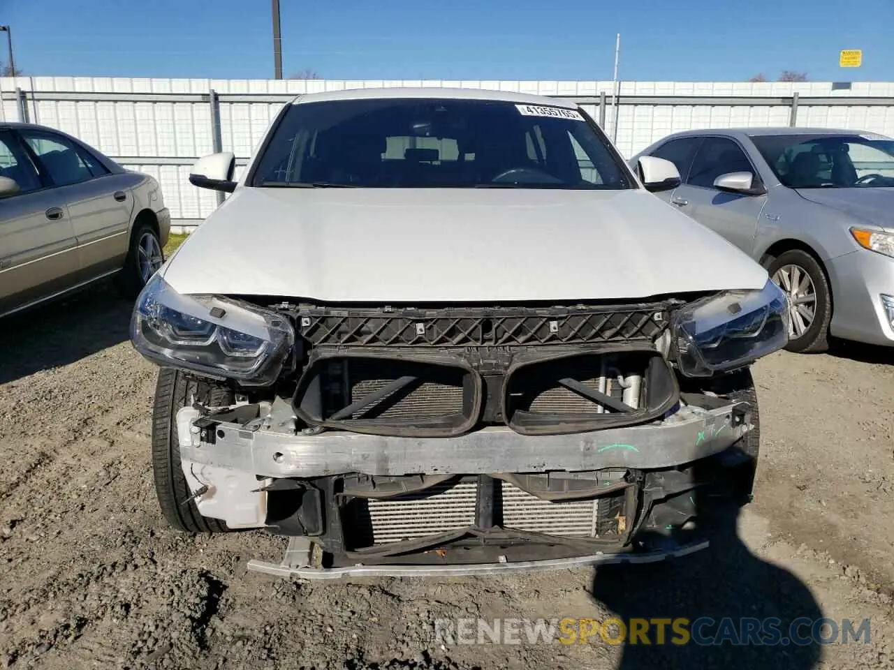5 Photograph of a damaged car WBXYH9C02N5U08296 BMW X2 2022