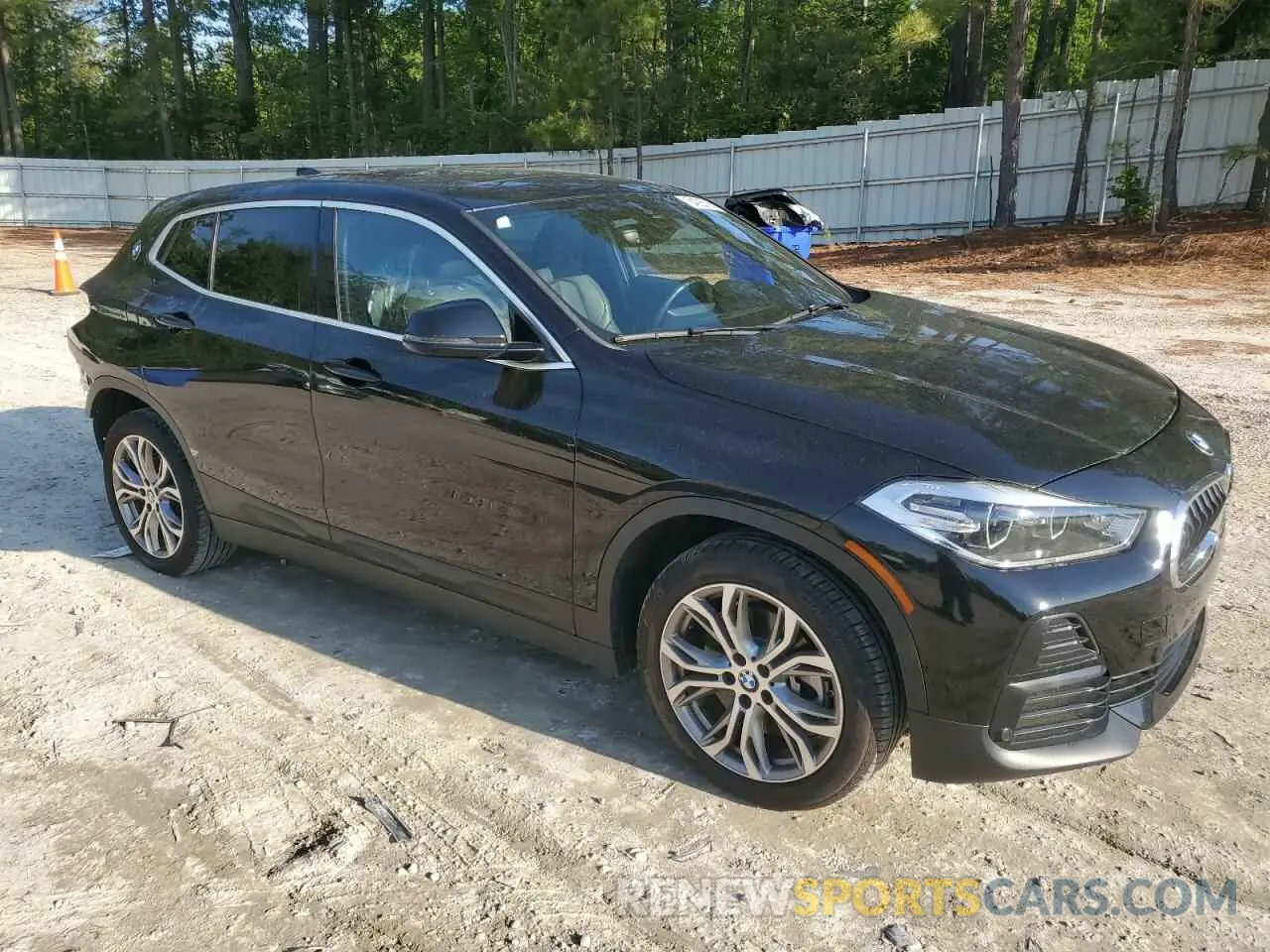 4 Photograph of a damaged car WBXYH9C02N5U43355 BMW X2 2022