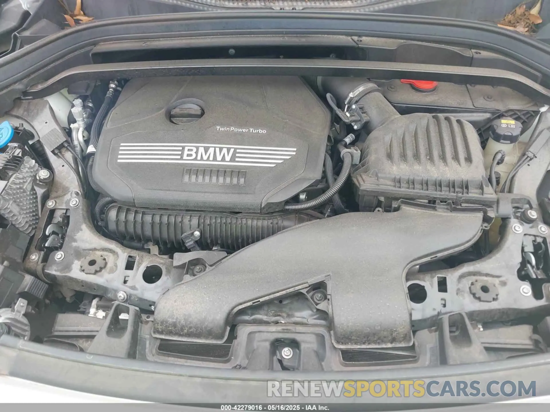 10 Photograph of a damaged car WBXYH9C02N5U61967 BMW X2 2022