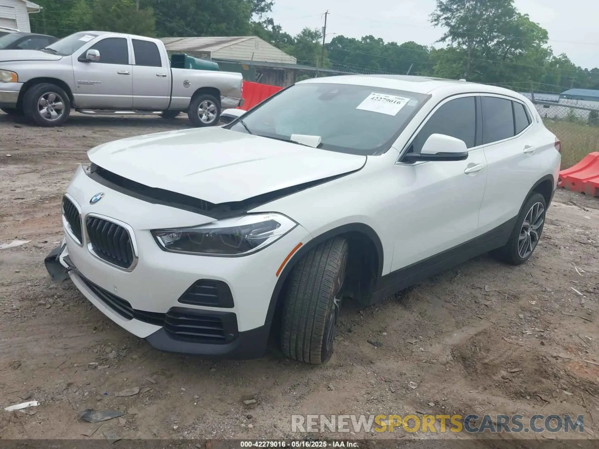 2 Photograph of a damaged car WBXYH9C02N5U61967 BMW X2 2022