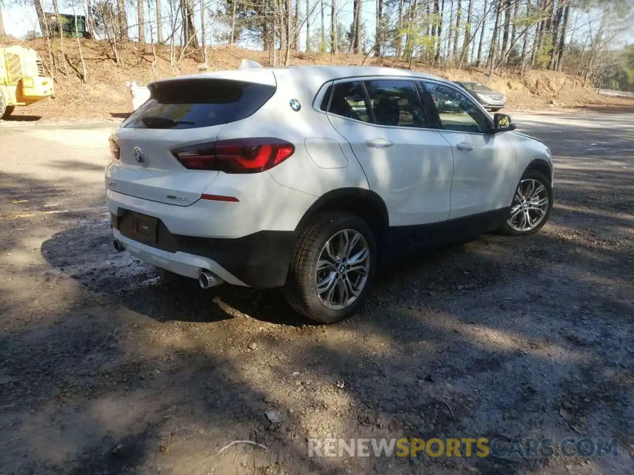 4 Photograph of a damaged car WBXYH9C04N5U12401 BMW X2 2022