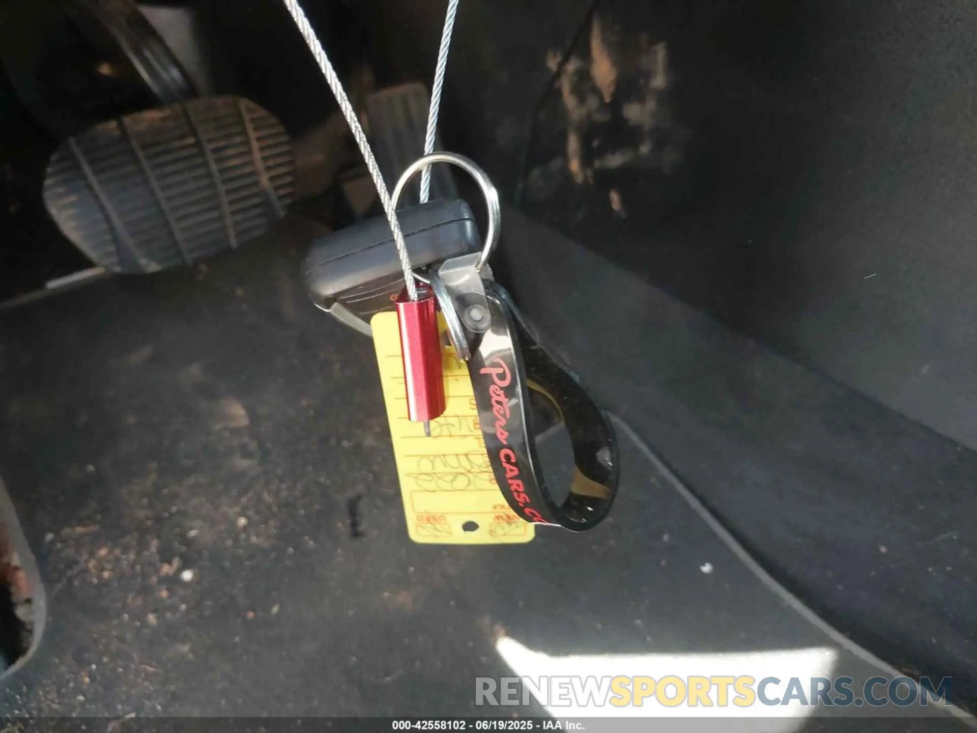 11 Photograph of a damaged car WBXYH9C05N5U10348 BMW X2 2022