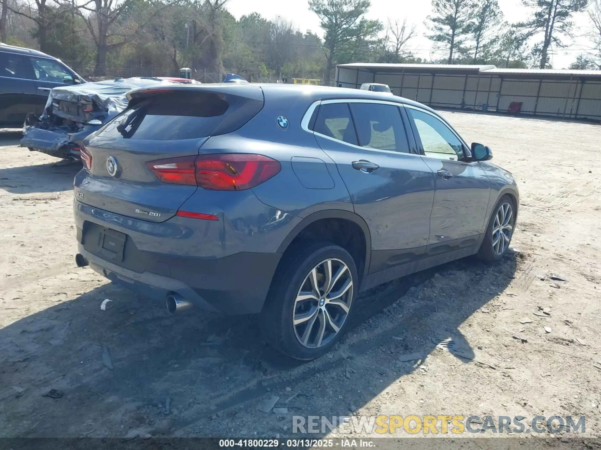 4 Photograph of a damaged car WBXYH9C06N5T66960 BMW X2 2022
