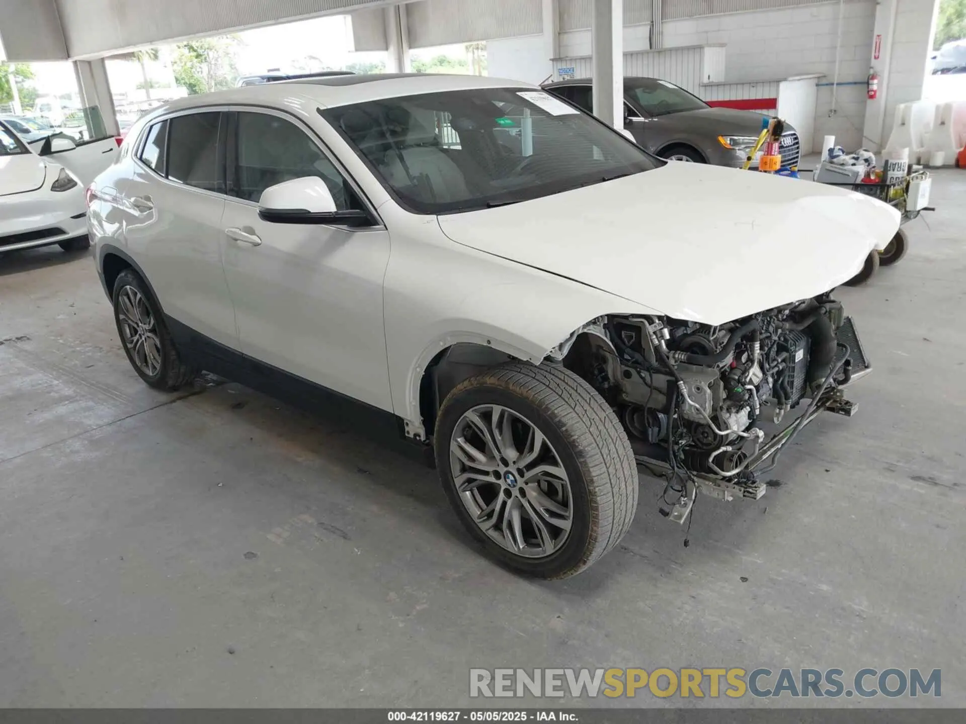 1 Photograph of a damaged car WBXYH9C08N5U29086 BMW X2 2022