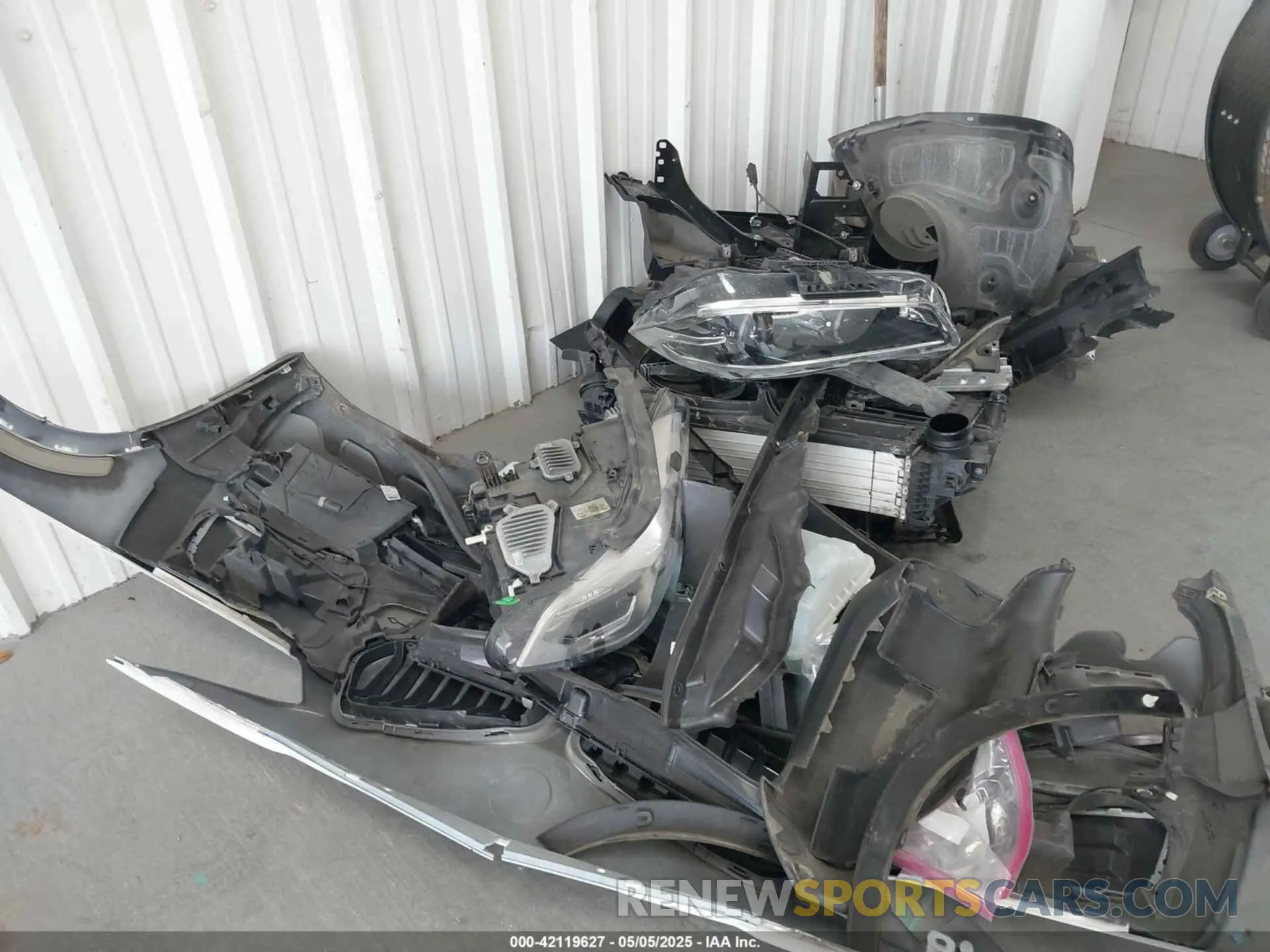 20 Photograph of a damaged car WBXYH9C08N5U29086 BMW X2 2022