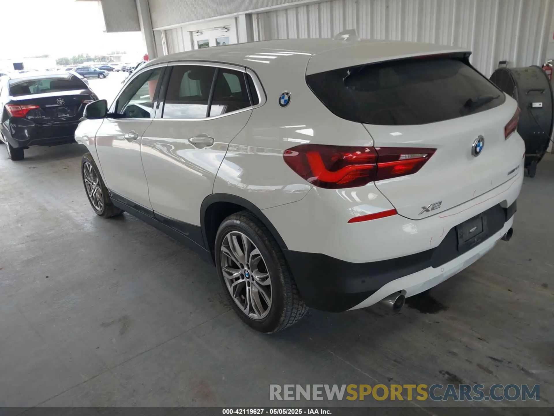 3 Photograph of a damaged car WBXYH9C08N5U29086 BMW X2 2022