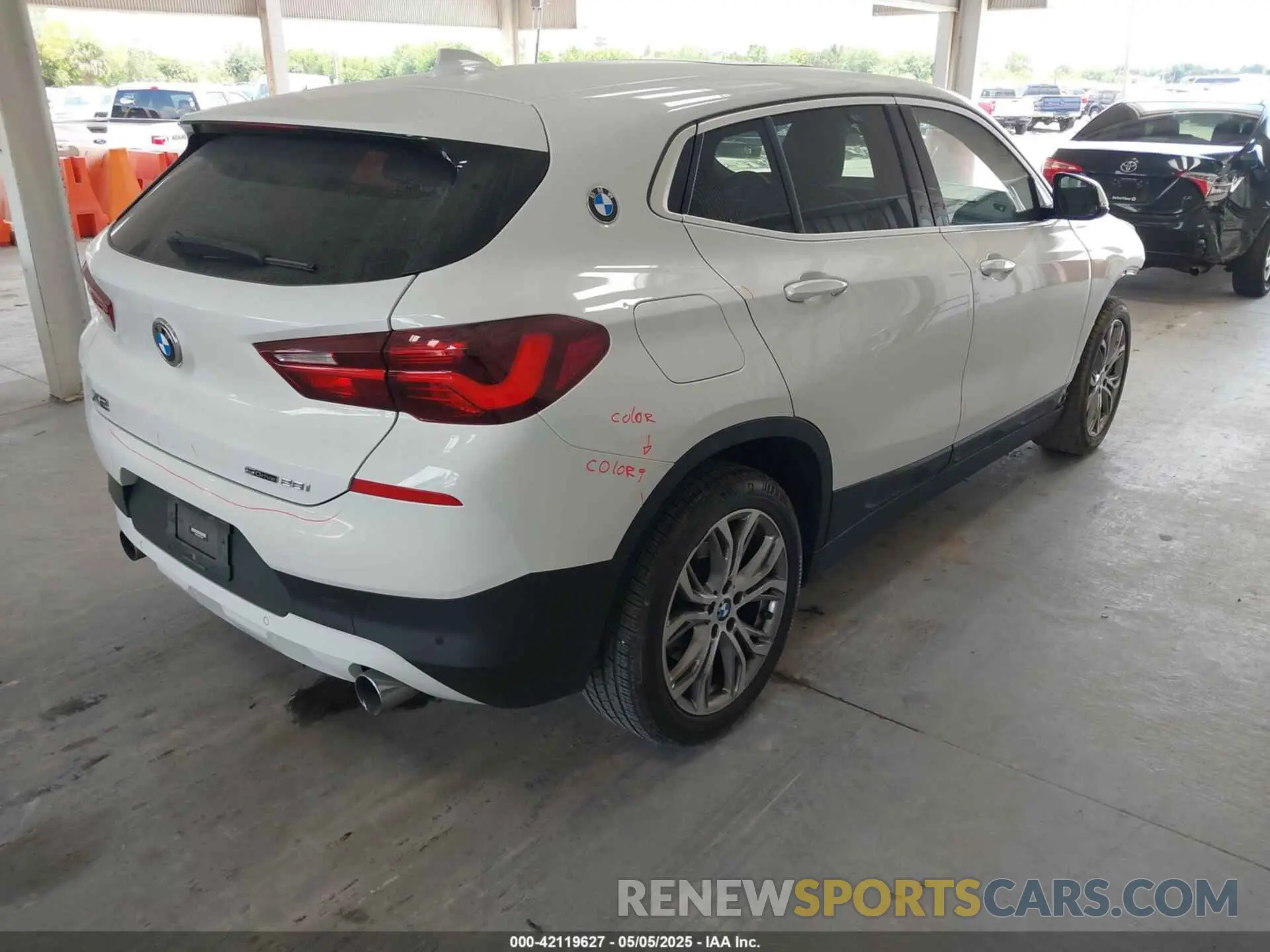 4 Photograph of a damaged car WBXYH9C08N5U29086 BMW X2 2022