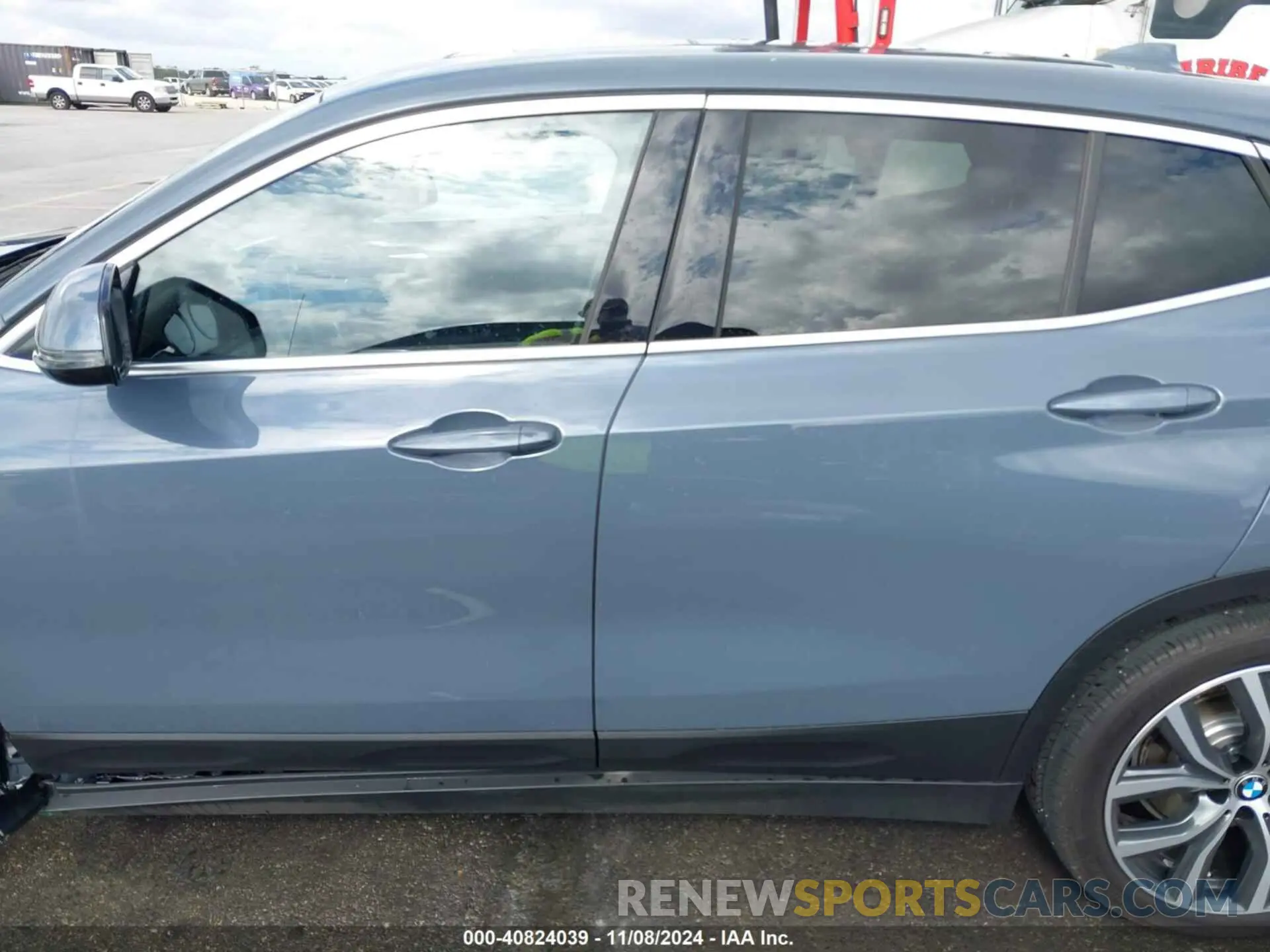 15 Photograph of a damaged car WBXYH9C09N5U74943 BMW X2 2022