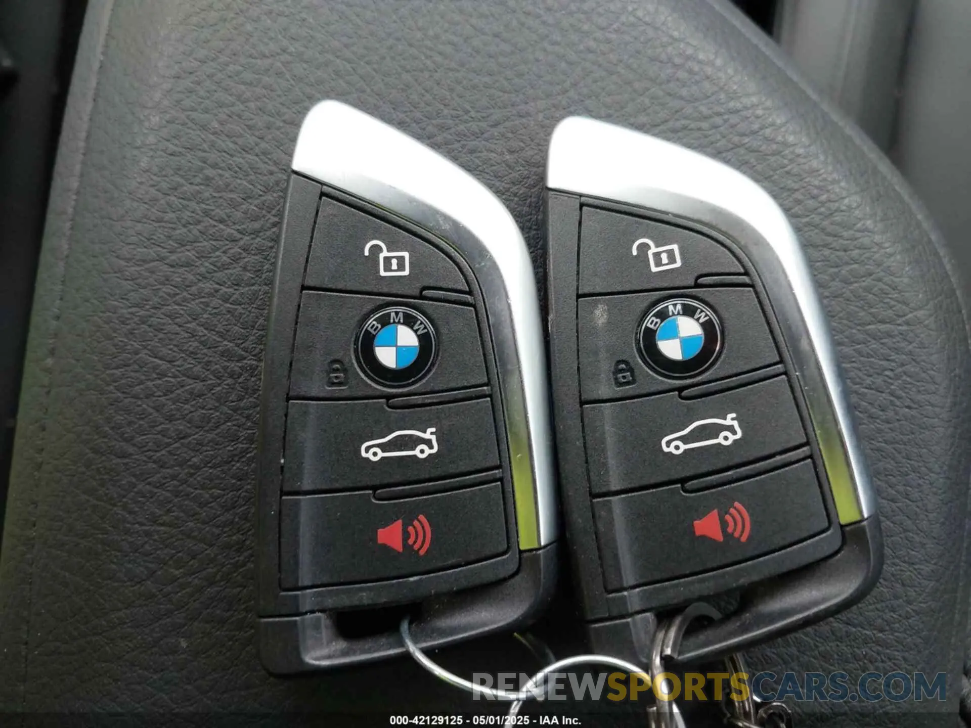 11 Photograph of a damaged car WBXYJ1C02N5T58490 BMW X2 2022