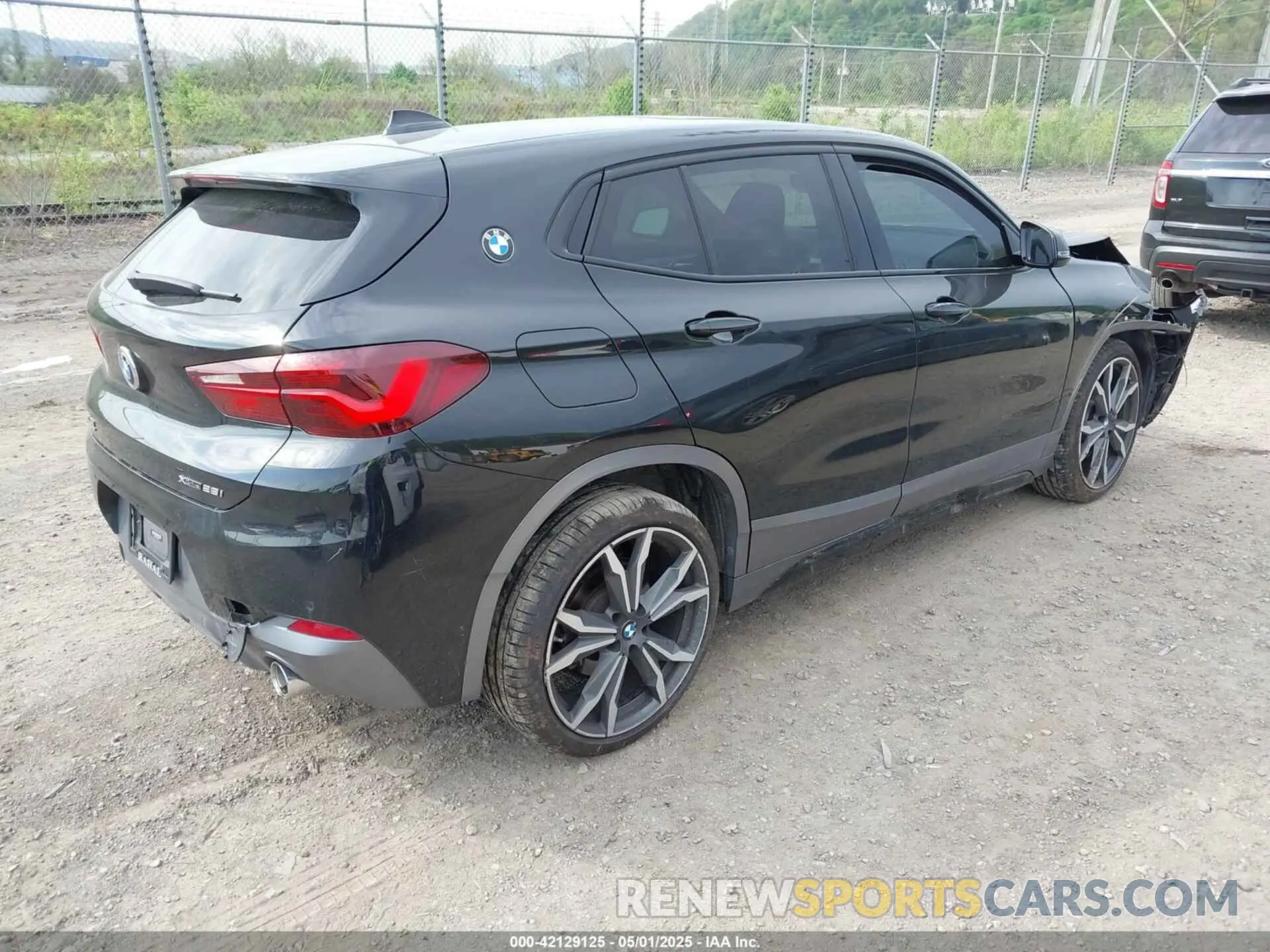 4 Photograph of a damaged car WBXYJ1C02N5T58490 BMW X2 2022