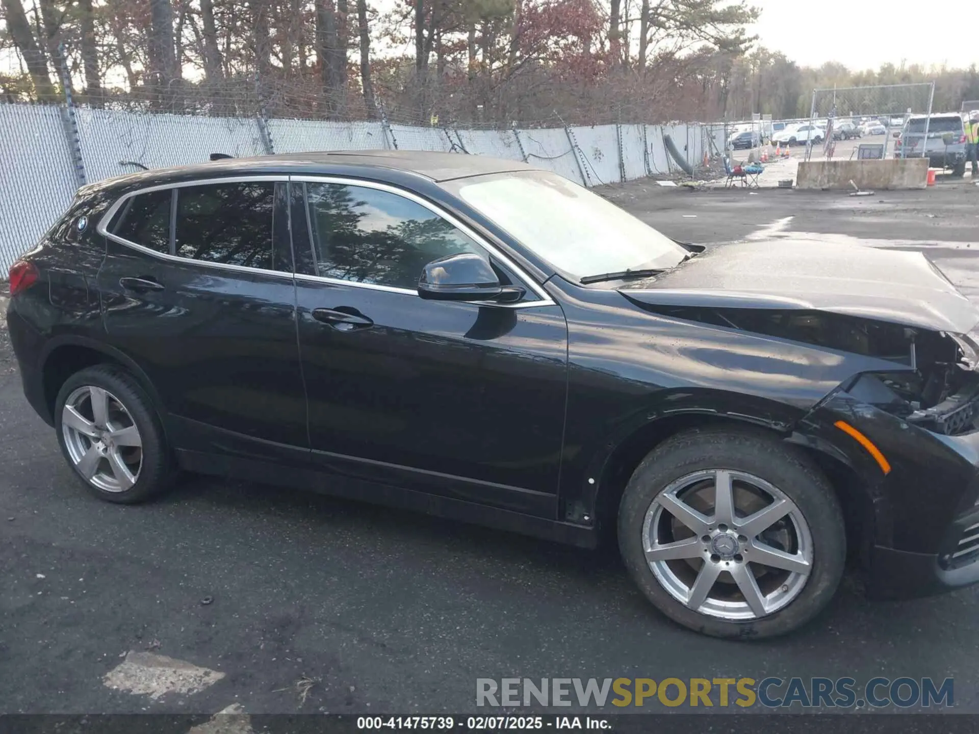 13 Photograph of a damaged car WBXYJ1C02N5T91876 BMW X2 2022