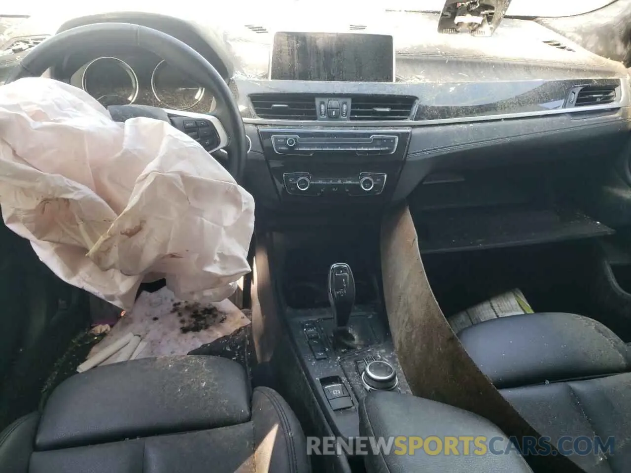8 Photograph of a damaged car WBXYJ1C02N5U27145 BMW X2 2022