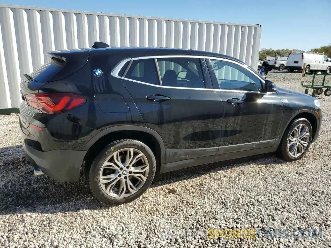 3 Photograph of a damaged car WBXYJ1C02N5U33074 BMW X2 2022
