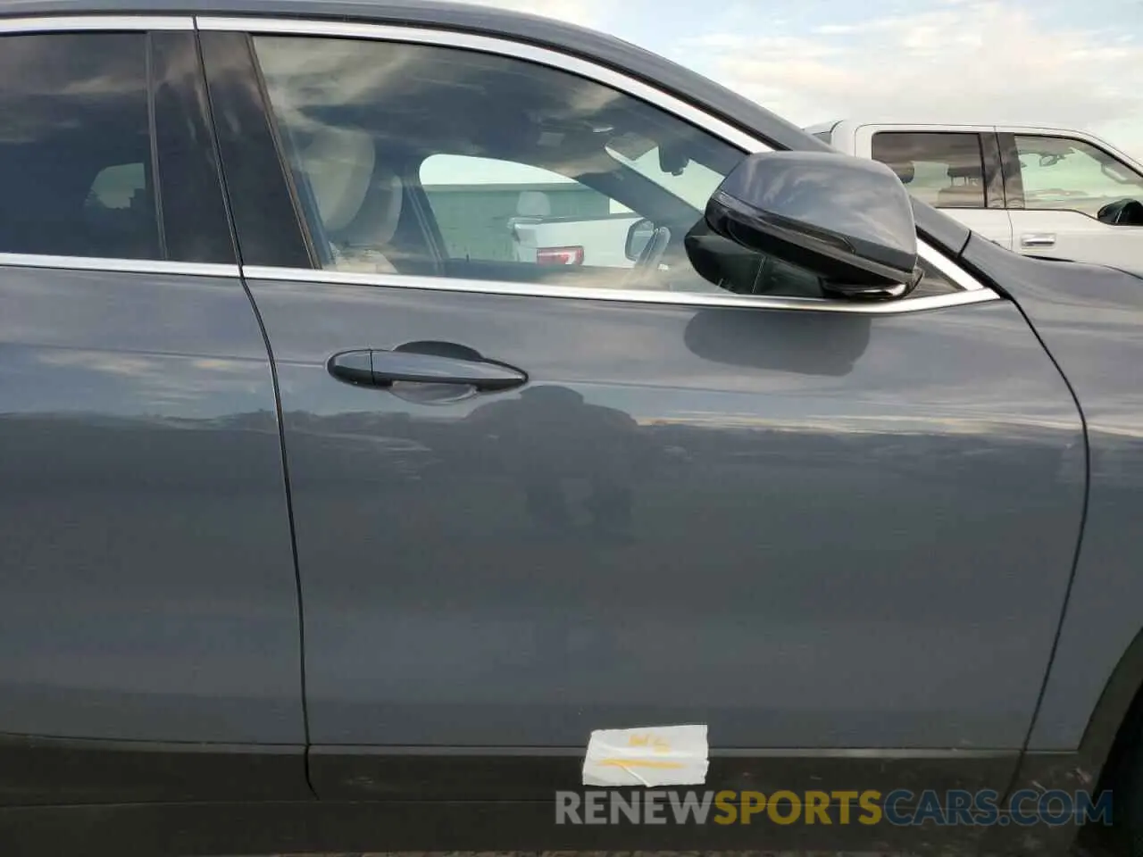 13 Photograph of a damaged car WBXYJ1C05N5T79009 BMW X2 2022